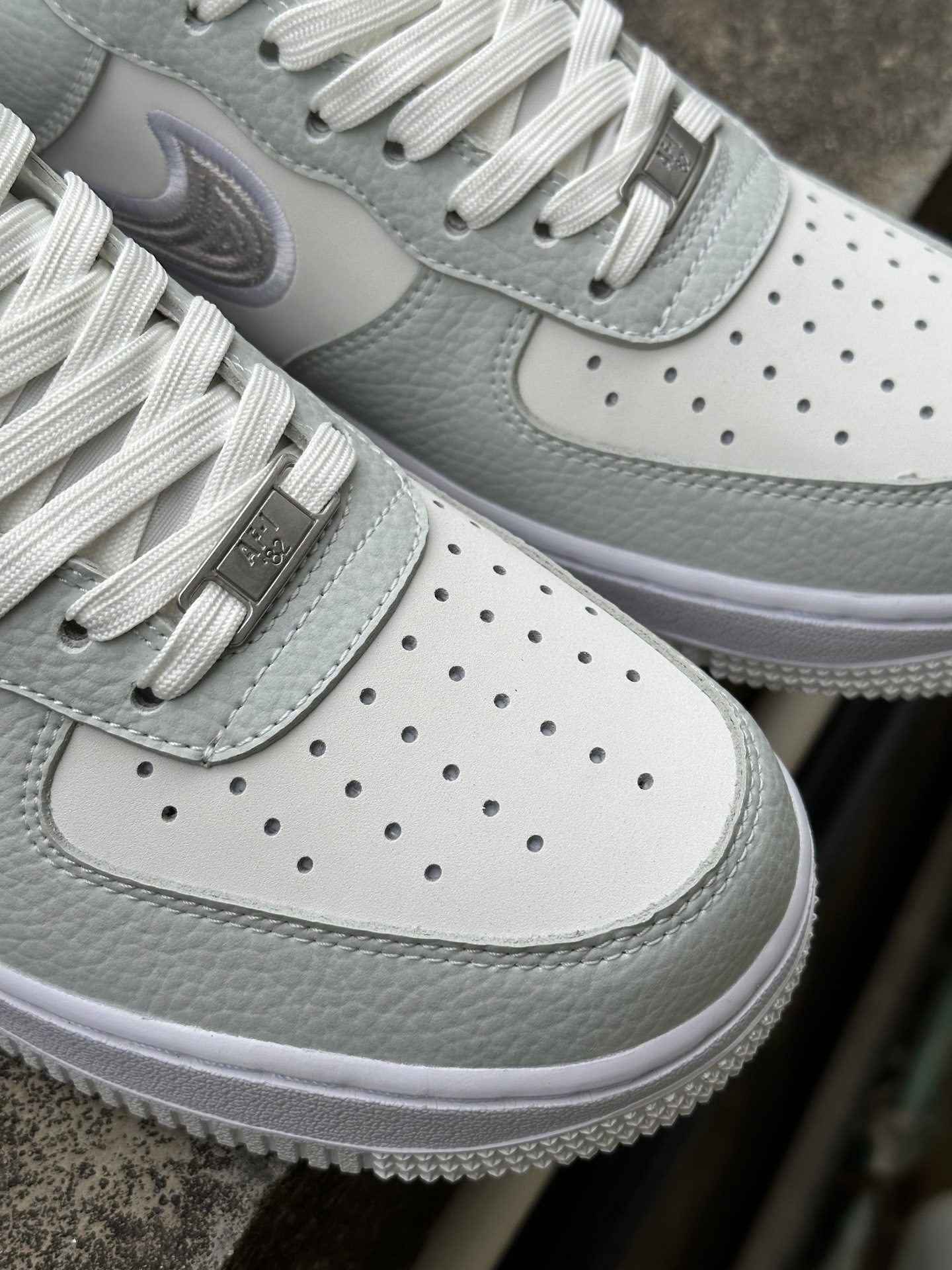 Nike Air Force 1 Low 空军一号低帮休闲运动板鞋 IB6842-100 白灰
