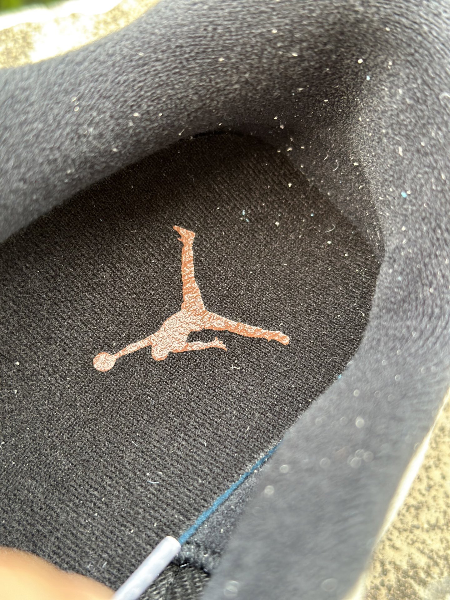 Jordan CMFT Era Chicago 柔软舒适 防滑耐磨 低帮 生活休闲鞋 男款 米白红 编码 HJ6777-101 Jordan CMFT Era Chicago 柔软舒适 防滑耐磨 低帮 生活休闲鞋 男款 米白红 编码 HJ6777-101