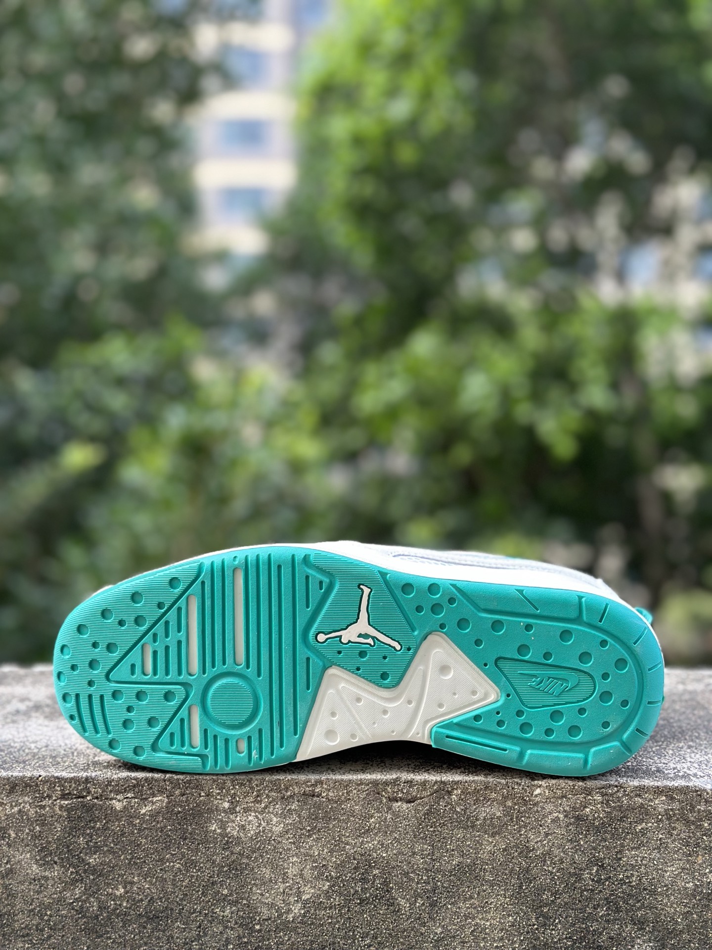 220 Jordan CMFT Era Chicago 柔软舒适 防滑耐磨 低帮 生活休闲鞋 男款 白蓝 编码 HJ6778-113-Chinese UA Cheap High Quatity Brand Clothes Bags handbags Sneakers wholesale wholesaler seller from China Factory suppliers Fashion Clothing Shoes best Quality Beautiful Price 220 Jordan CMFT Era Chicago 柔软舒适 防滑耐磨 低帮 生活休闲鞋 男款 白蓝 编码 HJ6778-113