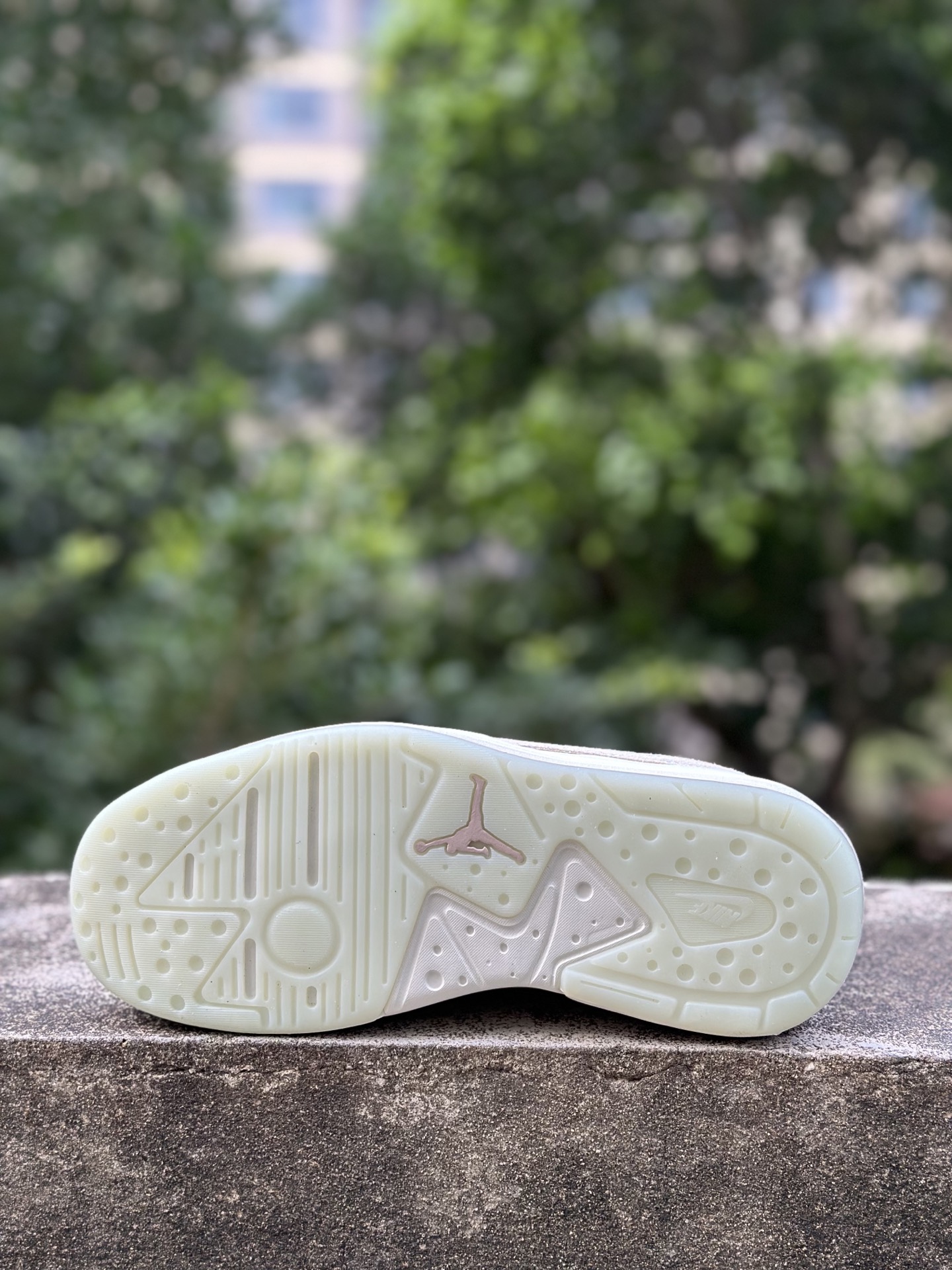 Jordan CMFT Era Chicago 柔软舒适 防滑耐磨 低帮 生活休闲鞋 男款 米白 编码 HJ7325-101-Top High Quatity Cheap Sneakers Fashion Clothing Clothes Bags handbags Shoes of all Brand wholesale With The best Quality And Beautiful Price from China Factory Chinese suppliers wholesaler seller Jordan CMFT Era Chicago 柔软舒适 防滑耐磨 低帮 生活休闲鞋 男款 米白 编码 HJ7325-101