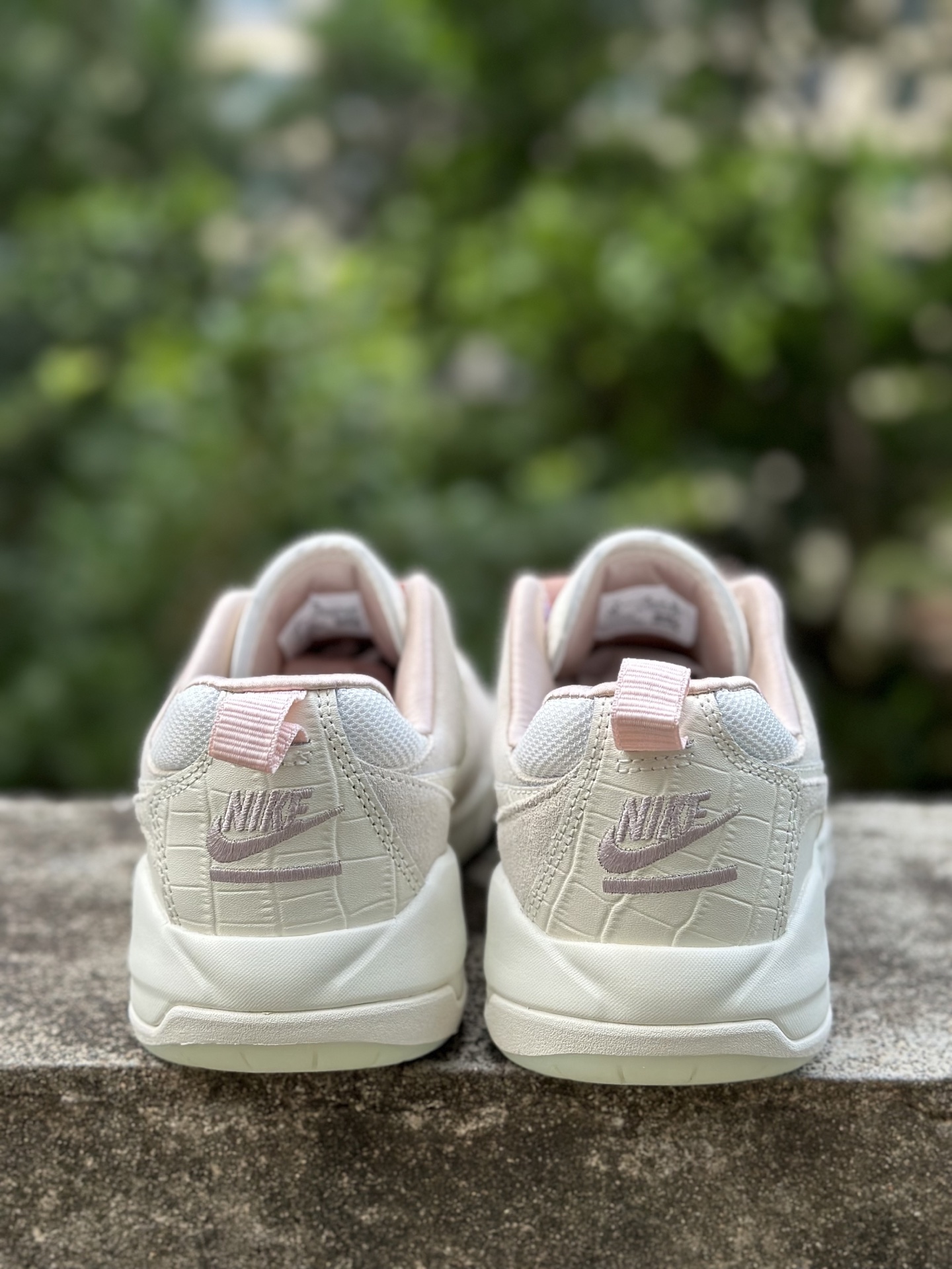 Jordan CMFT Era Chicago 柔软舒适 防滑耐磨 低帮 生活休闲鞋 男款 米白 编码 HJ7325-101-Top High Quatity Cheap Sneakers Fashion Clothing Clothes Bags handbags Shoes of all Brand wholesale With The best Quality And Beautiful Price from China Factory Chinese suppliers wholesaler seller Jordan CMFT Era Chicago 柔软舒适 防滑耐磨 低帮 生活休闲鞋 男款 米白 编码 HJ7325-101