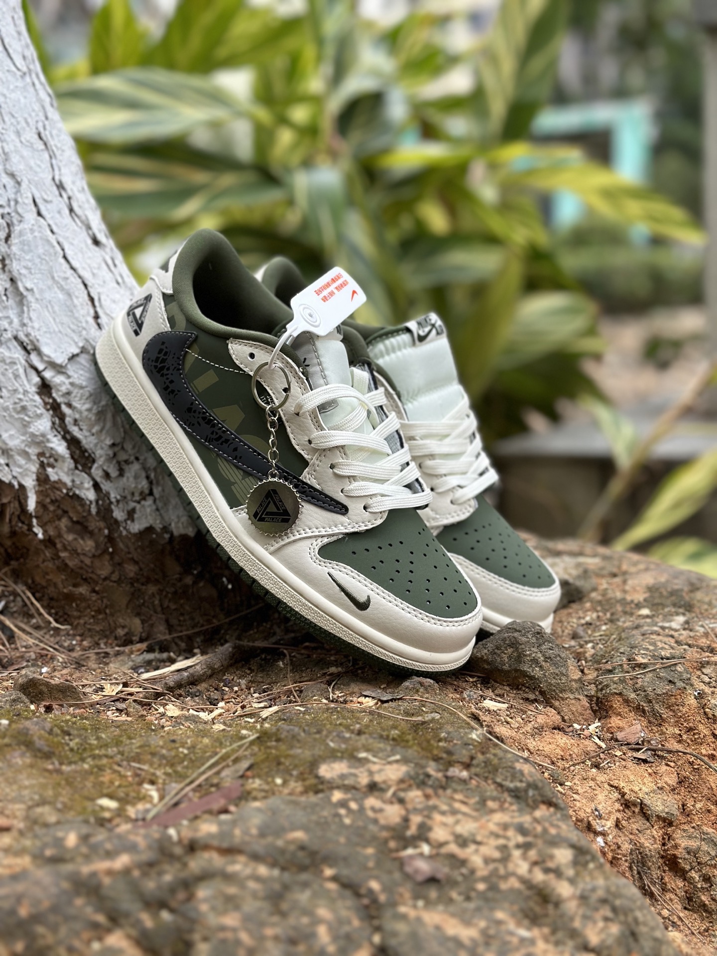 _diB9sAeTzvKQojGzTOxRy2Z5Exx5_Gyg12LX0Yg