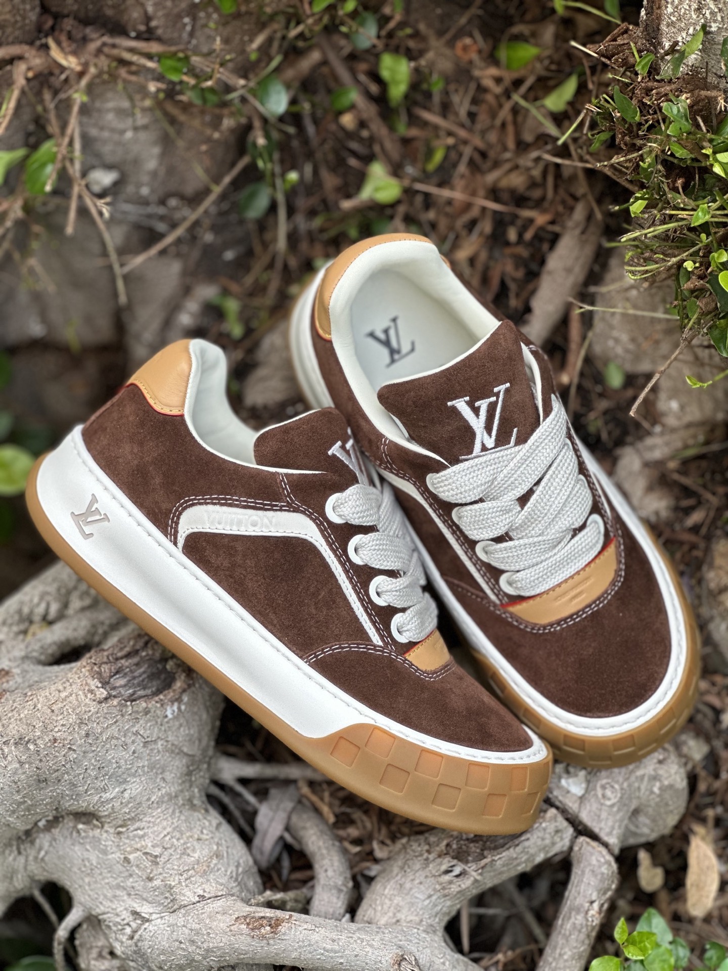 430 佛山版本 LOUIS VUITTON Tilted 饼干系列 LV 路易威登 Tilted Low Sneakers 倾斜系列低帮复古休闲运动板鞋