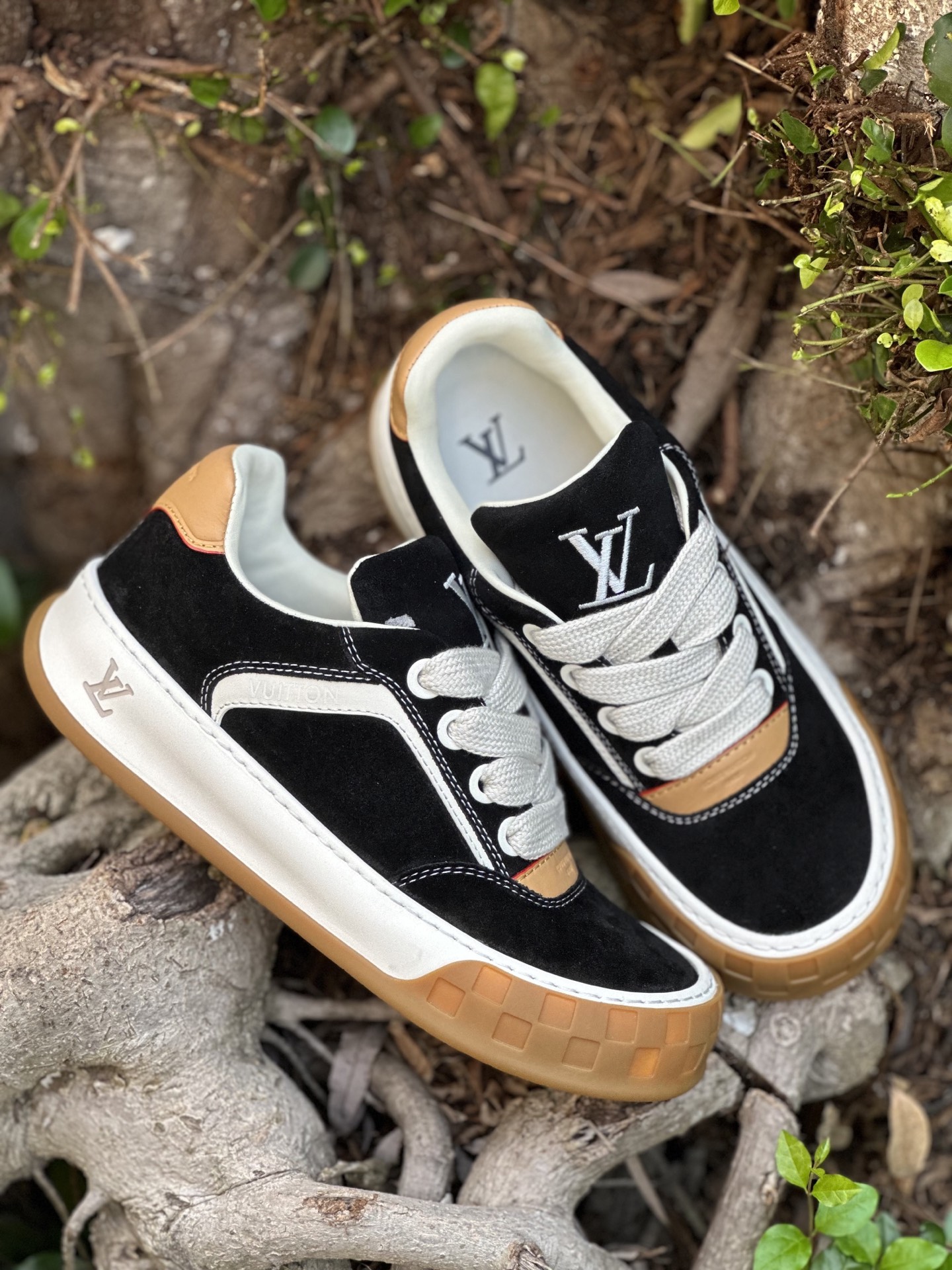 430 佛山版本持续更新中 LOUIS VUITTON Tilted 饼干系列 2026 早春全新上架 唯一正确版本 LV 路易威登 Tilted Low Sneakers 倾斜系列低帮复古休闲运动板鞋