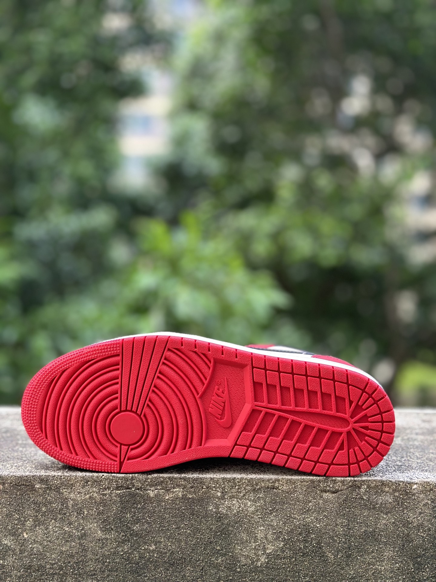 260 莞产头层老货新做必有刷子 Jordan Air Jordan 1 RETRO LOW Chica舒适百搭 低帮 复古篮球鞋 男女同款 红白黑 HQ6998-600