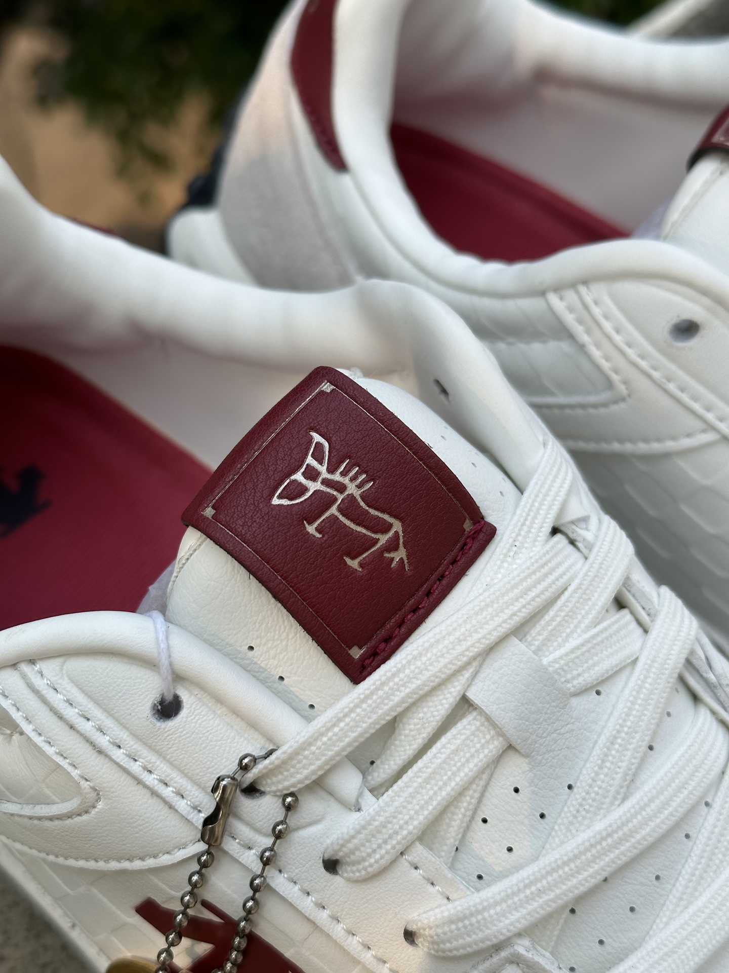 220 迪桑特DESCENTE Chron 马年限定 通勤缓震 稳定舒适 低帮 生活休闲鞋 D6131LSN19-Chinese UA Cheap High Quatity Brand Clothes Bags handbags Sneakers wholesale wholesaler seller from China Factory suppliers Fashion Clothing Shoes best Quality Beautiful Price 220 迪桑特DESCENTE Chron 马年限定 通勤缓震 稳定舒适 低帮 生活休闲鞋 D6131LSN19