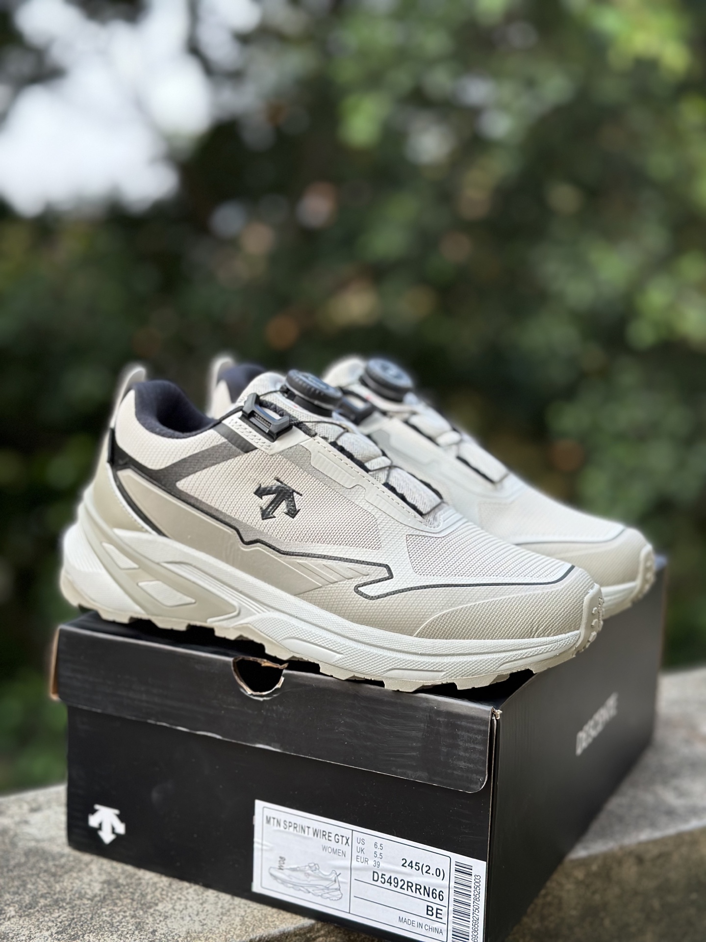 320 迪桑特DESCENTE Enerzite MTN SPRINT WIRE GTX 舒适通勤BOA 跑步鞋 D5491RRN66-Chinese UA Cheap High Quatity Brand Clothes Bags handbags Sneakers wholesale wholesaler seller from China Factory suppliers Fashion Clothing Shoes best Quality Beautiful Price 320 迪桑特DESCENTE Enerzite MTN SPRINT WIRE GTX 舒适通勤BOA 跑步鞋 D5491RRN66