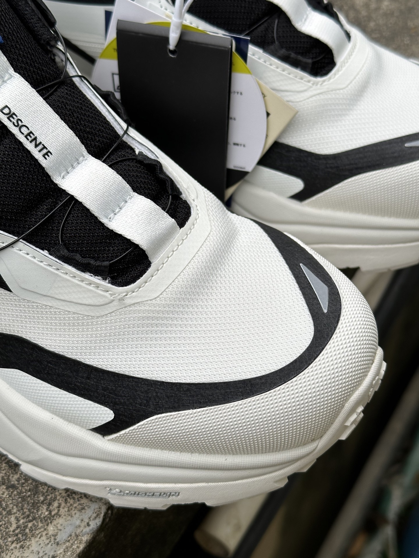 300 迪桑特DESCENTE SKI STYLE系列 SNOW TREK GTX 舒适百搭 防滑耐磨 低帮 徒步鞋 男款 黑白 D5131SSN38-WT-Chinese UA Cheap High Quatity Brand Clothes Bags handbags Sneakers wholesale wholesaler seller from China Factory suppliers Fashion Clothing Shoes best Quality Beautiful Price 300 迪桑特DESCENTE SKI STYLE系列 SNOW TREK GTX 舒适百搭 防滑耐磨 低帮 徒步鞋 男款 黑白 D5131SSN38-WT