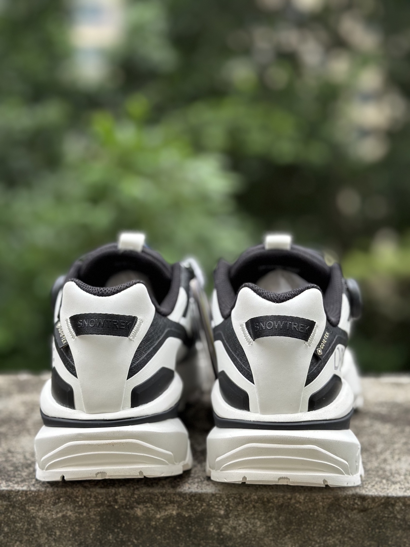 300 迪桑特DESCENTE SKI STYLE系列 SNOW TREK GTX 舒适百搭 防滑耐磨 低帮 徒步鞋 男款 黑白 D5131SSN38-WT-Chinese UA Cheap High Quatity Brand Clothes Bags handbags Sneakers wholesale wholesaler seller from China Factory suppliers Fashion Clothing Shoes best Quality Beautiful Price 300 迪桑特DESCENTE SKI STYLE系列 SNOW TREK GTX 舒适百搭 防滑耐磨 低帮 徒步鞋 男款 黑白 D5131SSN38-WT