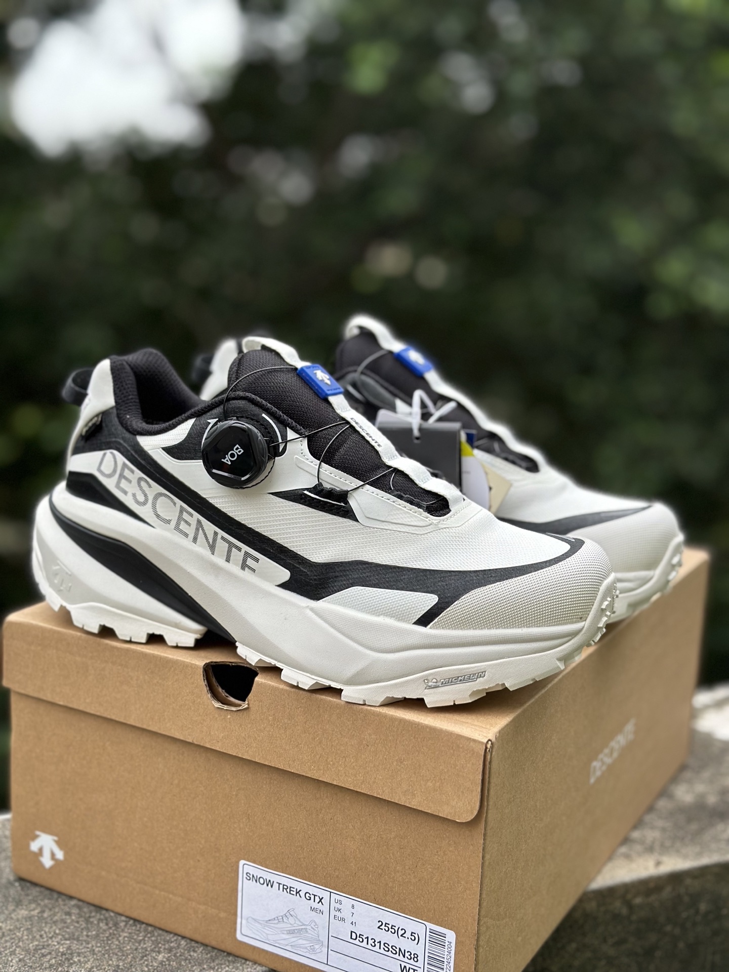 300 迪桑特DESCENTE SKI STYLE系列 SNOW TREK GTX 舒适百搭 防滑耐磨 低帮 徒步鞋 男款 黑白 D5131SSN38-WT-Chinese UA Cheap High Quatity Brand Clothes Bags handbags Sneakers wholesale wholesaler seller from China Factory suppliers Fashion Clothing Shoes best Quality Beautiful Price 300 迪桑特DESCENTE SKI STYLE系列 SNOW TREK GTX 舒适百搭 防滑耐磨 低帮 徒步鞋 男款 黑白 D5131SSN38-WT