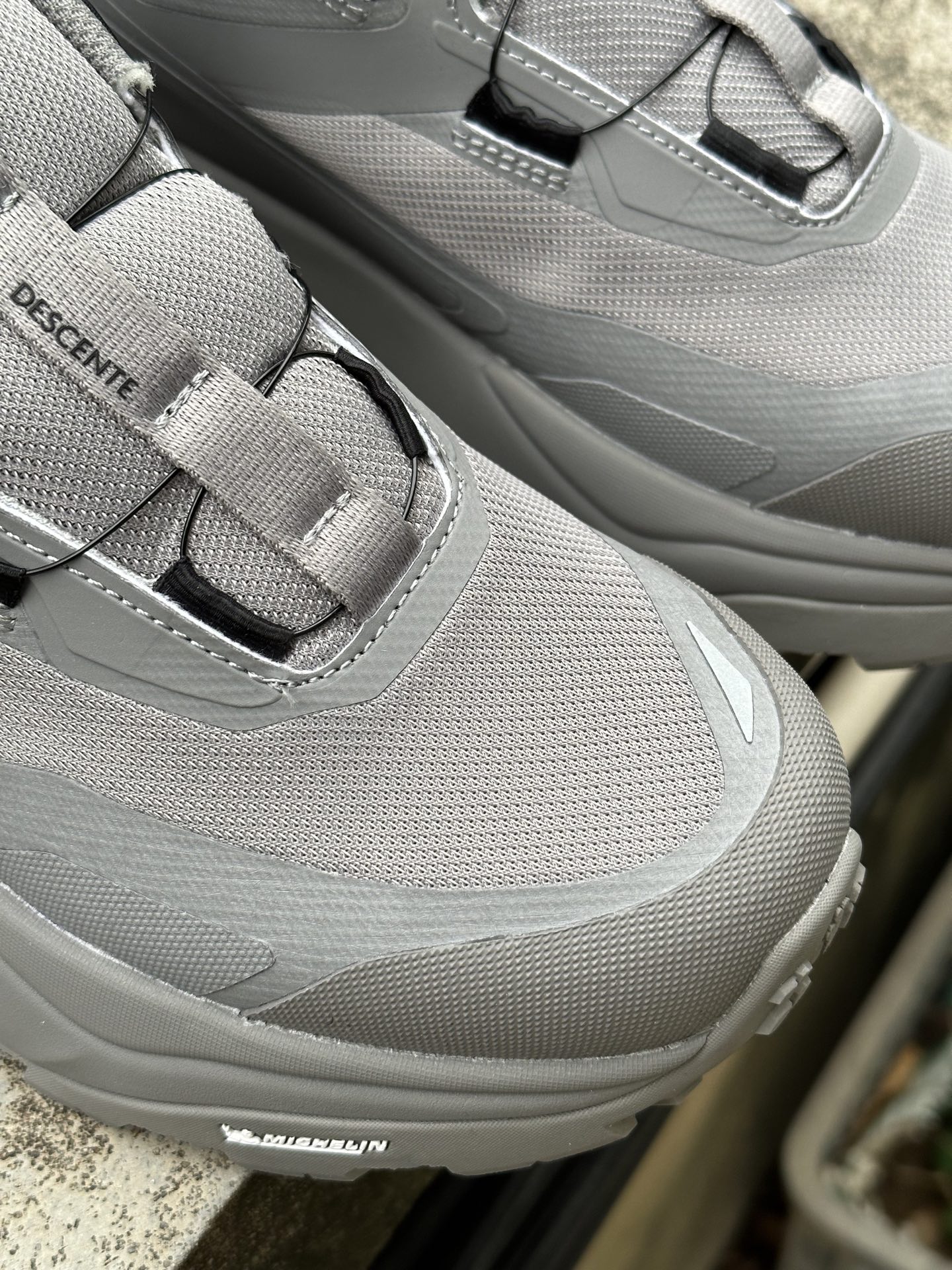 300 迪桑特DESCENTE SKI STYLE系列 SNOW TREK GTX 舒适百搭 防滑耐磨 低帮 徒步鞋 男款 灰色 D5131SSN38-LG