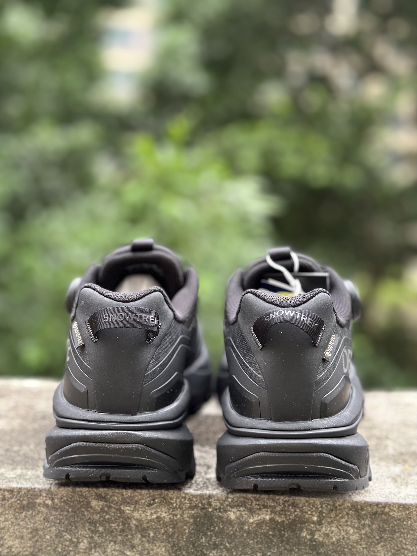 300 迪桑特DESCENTE SKI STYLE系列 SNOW TREK GTX 舒适百搭 防滑耐磨 低帮 徒步鞋 男款 黑色 D5131SSN38-BK