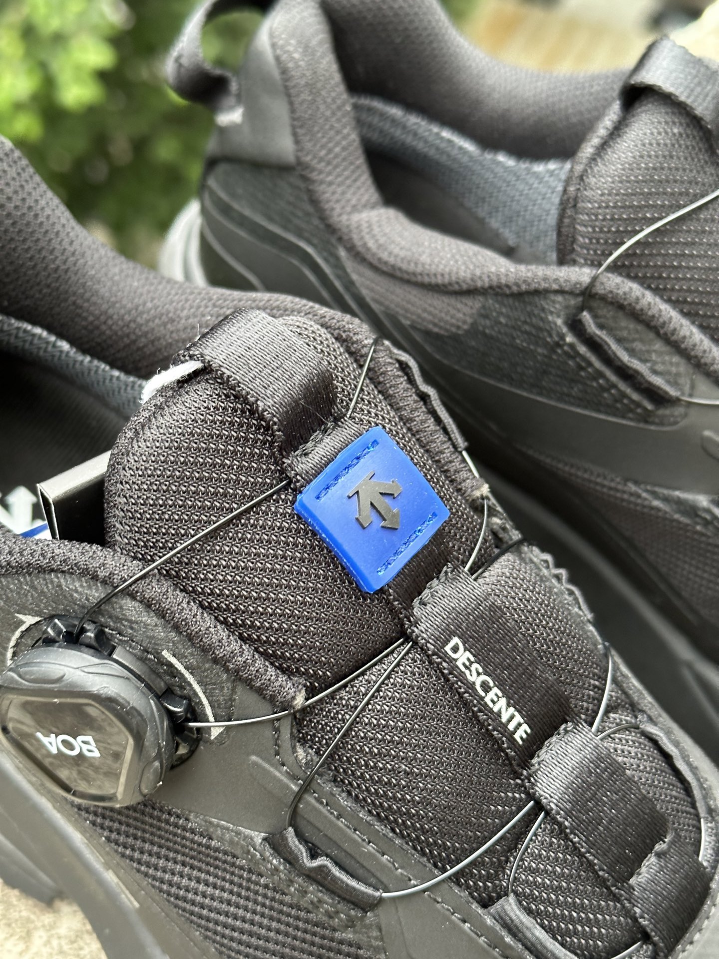 300 迪桑特DESCENTE SKI STYLE系列 SNOW TREK GTX 舒适百搭 防滑耐磨 低帮 徒步鞋 男款 黑色 D5131SSN38-BK