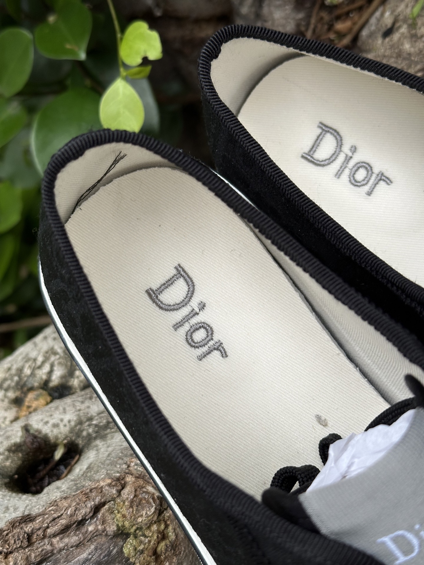 280 DIOR 迪奥 Dior Saltwind 航海风女鞋 20S春季走秀爆款 全新演绎经典航海风鞋款 时尚别致 圆形鞋头+罗缎缉面线细节