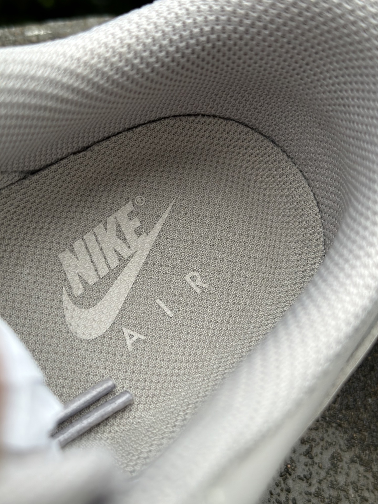 Nike Air Force 1 Low 空军一号低帮休闲运动板鞋 IH1698-001 灰色 Nike Air Force 1 Low 空军一号低帮休闲运动板鞋 IH1698-001 灰色