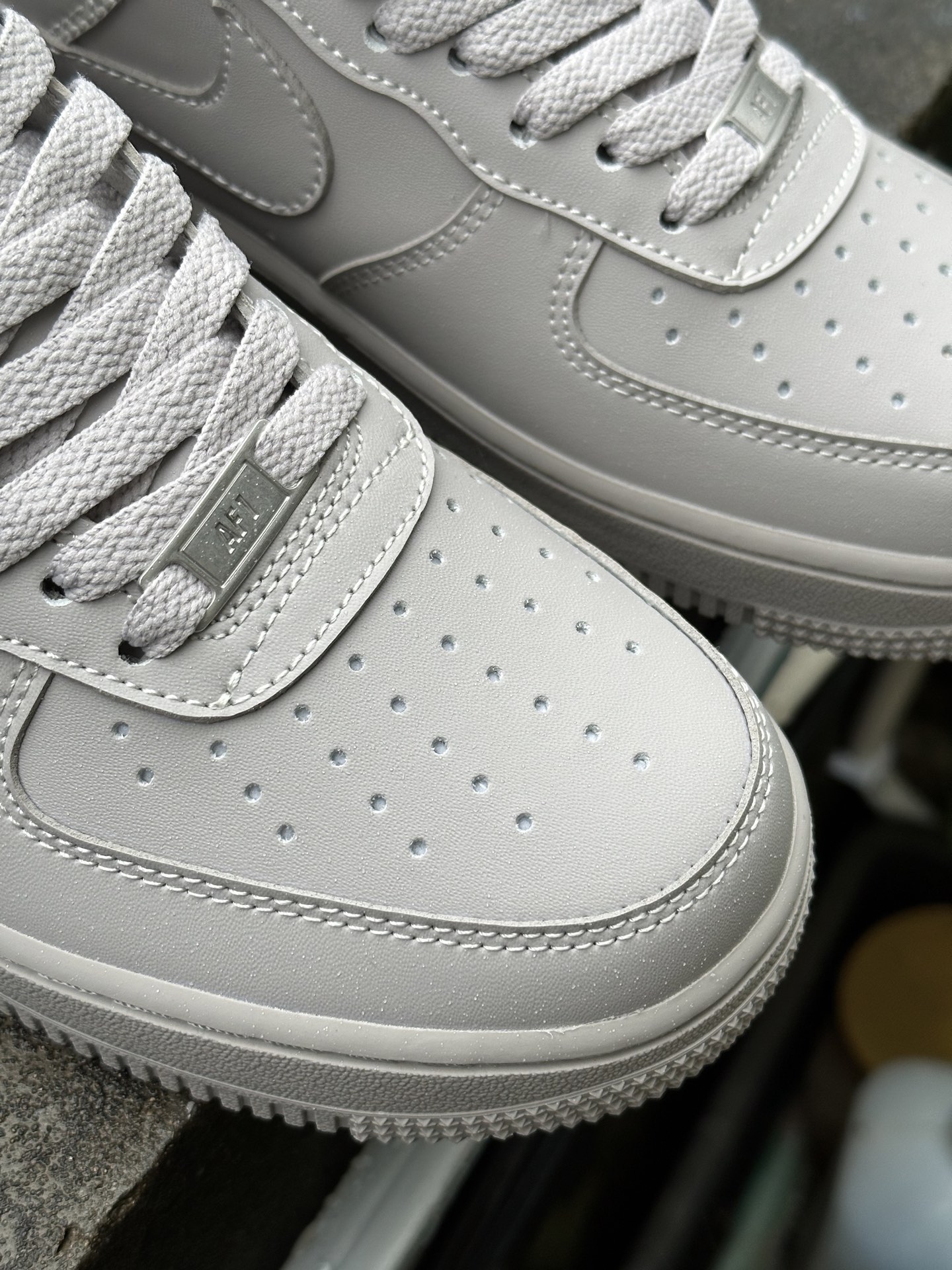 Nike Air Force 1 Low 空军一号低帮休闲运动板鞋 IH1698-001 灰色 Nike Air Force 1 Low 空军一号低帮休闲运动板鞋 IH1698-001 灰色