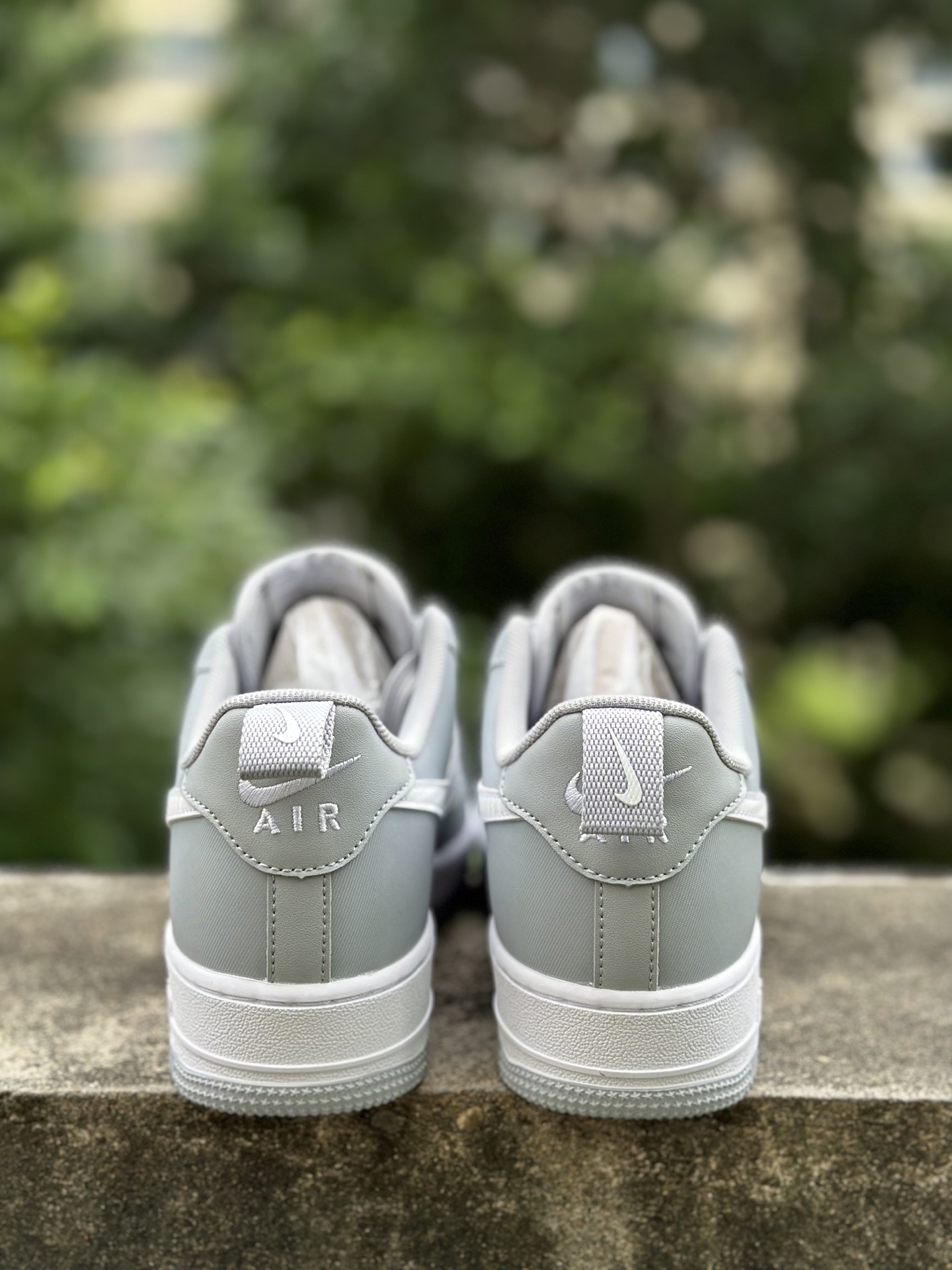Nike Air Force 1 Low 空军一号低帮休闲运动板鞋 IR5599-002 灰白 Nike Air Force 1 Low 空军一号低帮休闲运动板鞋 IR5599-002 灰白