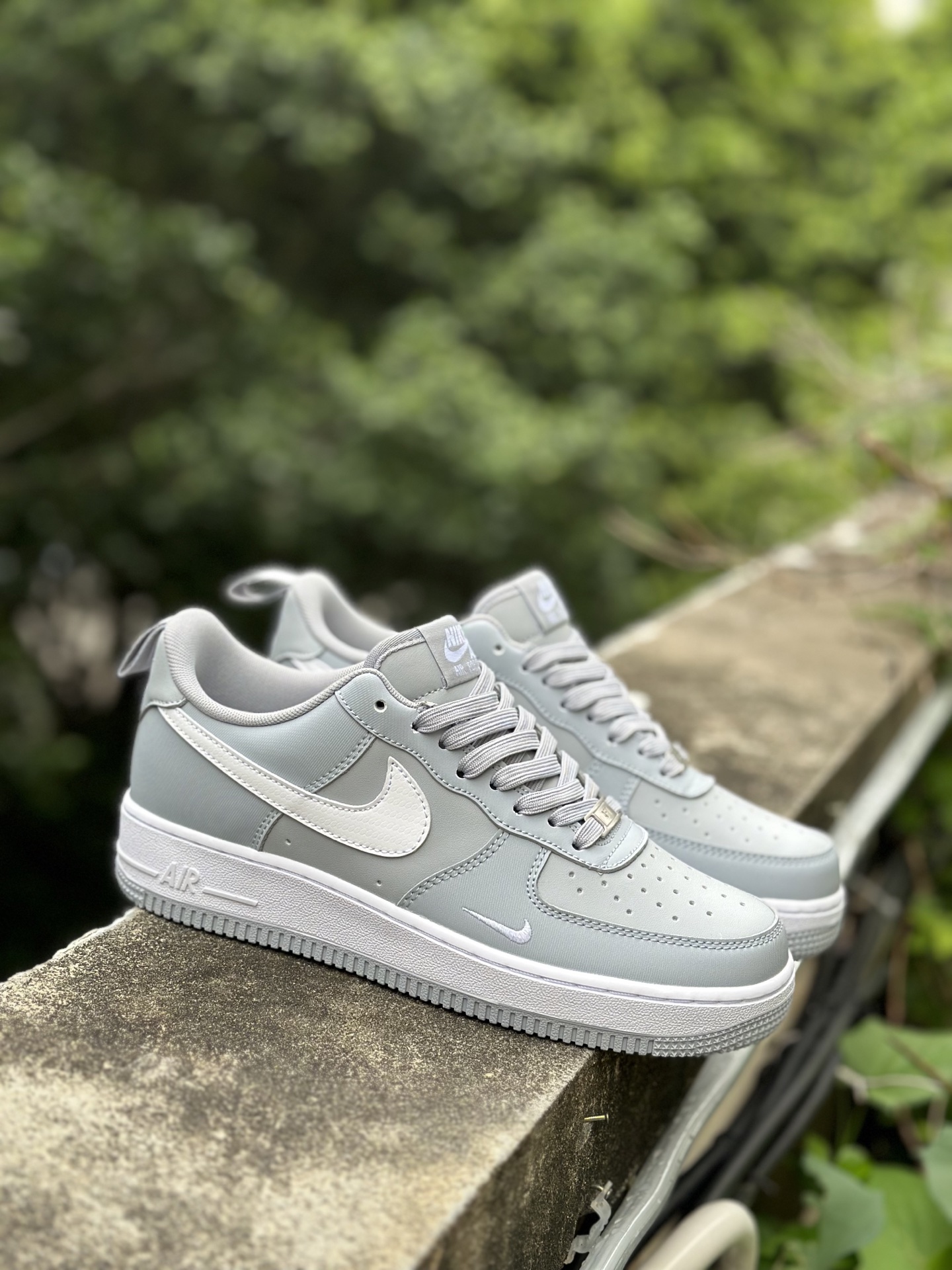 Nike Air Force 1 Low 空军一号低帮休闲运动板鞋 IR5599-002 灰白 Nike Air Force 1 Low 空军一号低帮休闲运动板鞋 IR5599-002 灰白