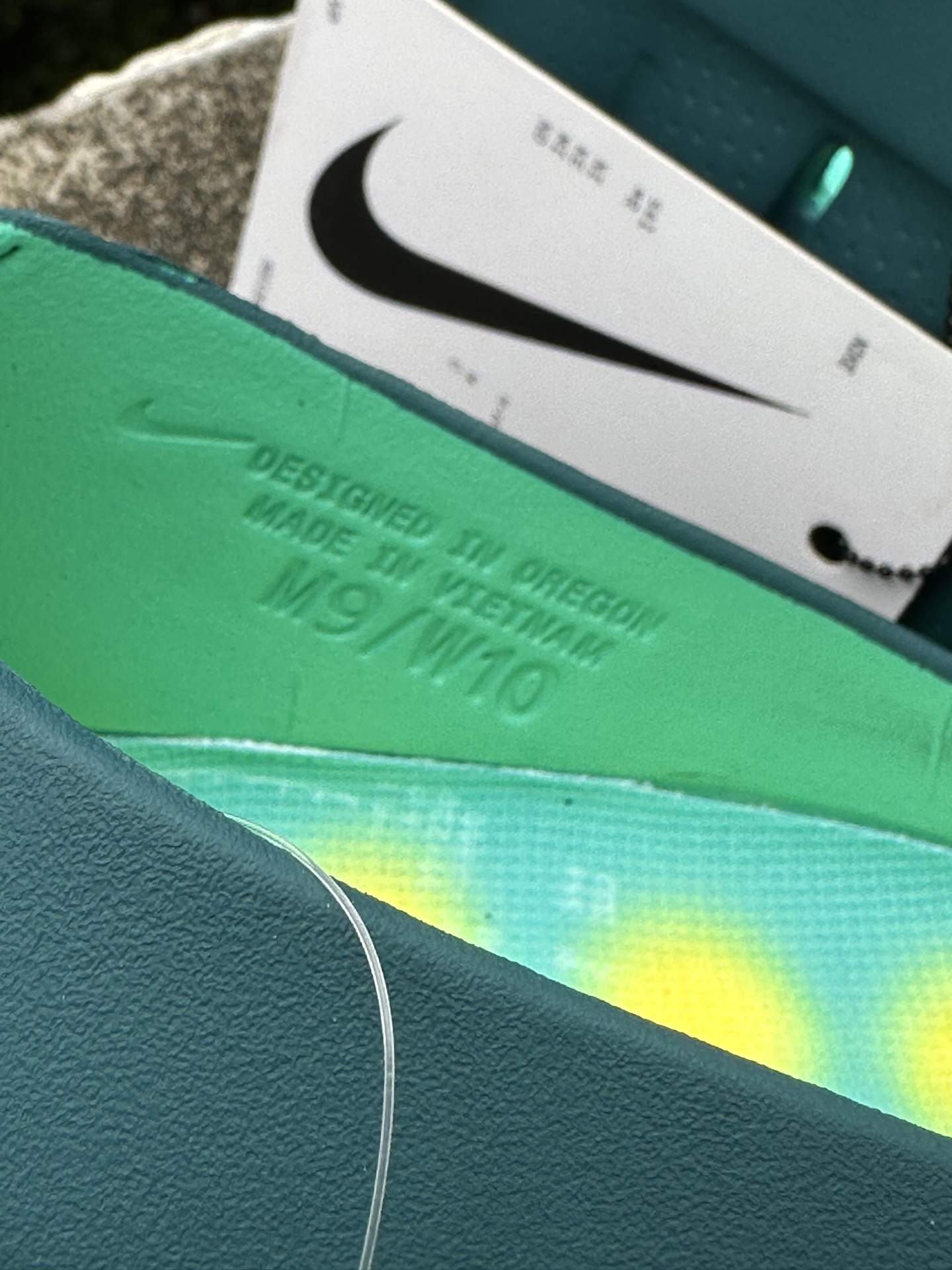 PKNike Mind 001 黑科技足底按摩舒适柔软包头拖鞋 晶洞蓝绿 HQ4307-301-Top High Quatity Cheap Sneakers Fashion Clothing Clothes Bags handbags Shoes of all Brand wholesale With The best Quality And Beautiful Price from China Factory Chinese suppliers wholesaler seller PKNike Mind 001 黑科技足底按摩舒适柔软包头拖鞋 晶洞蓝绿 HQ4307-301
