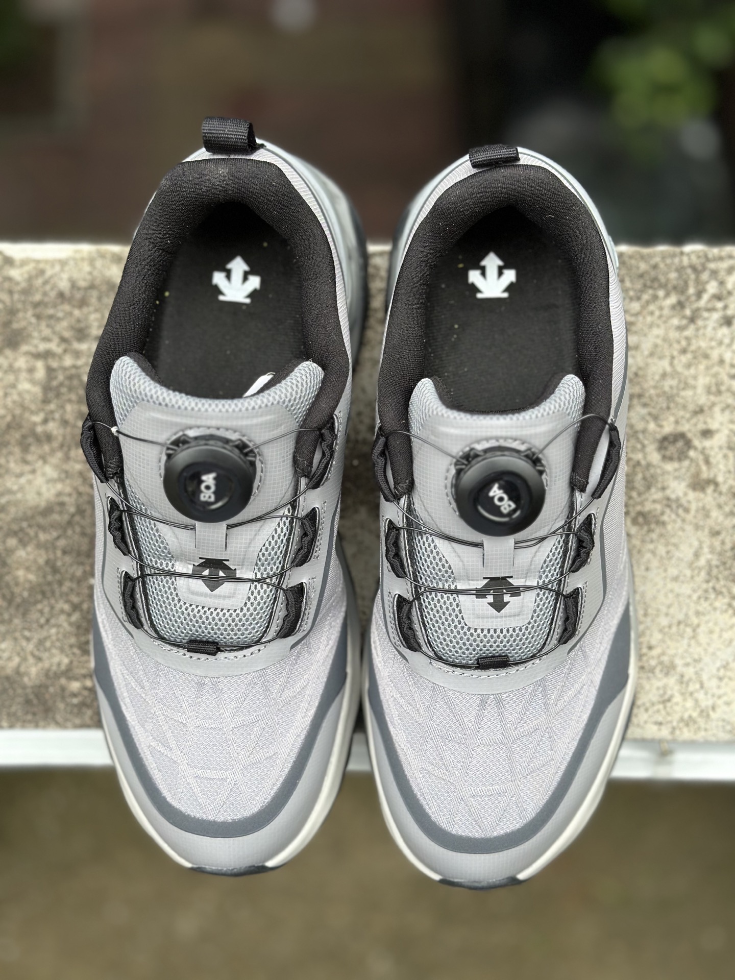 迪桑特DESCENTE CIRCUIT 2.0 WIRE 时尚舒适 低帮 训练鞋 浅灰色 D4331TCT07-LG-Top High Quatity Cheap Sneakers Fashion Clothing Clothes Bags handbags Shoes of all Brand wholesale With The best Quality And Beautiful Price from China Factory Chinese suppliers wholesaler seller 迪桑特DESCENTE CIRCUIT 2.0 WIRE 时尚舒适 低帮 训练鞋 浅灰色 D4331TCT07-LG