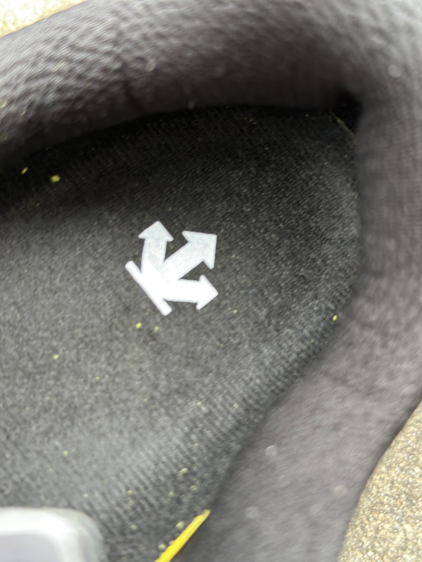 迪桑特DESCENTE CIRCUIT 2.0 WIRE 时尚舒适 低帮 训练鞋 浅灰色 D4331TCT07-LG-Top High Quatity Cheap Sneakers Fashion Clothing Clothes Bags handbags Shoes of all Brand wholesale With The best Quality And Beautiful Price from China Factory Chinese suppliers wholesaler seller 迪桑特DESCENTE CIRCUIT 2.0 WIRE 时尚舒适 低帮 训练鞋 浅灰色 D4331TCT07-LG