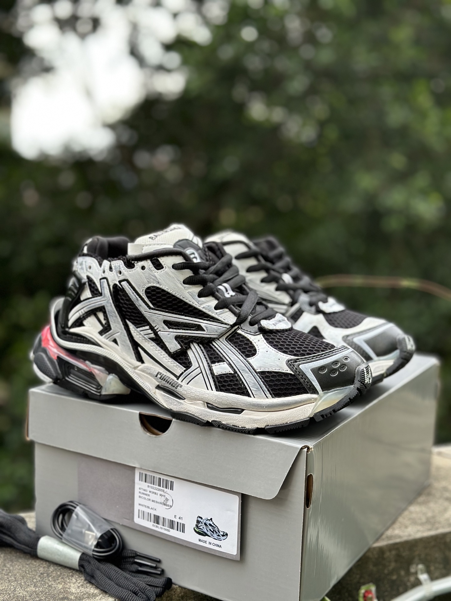 纯原版本巴黎世家巴黎 7代Runner 发光LED灯鞋-Top High Quatity Cheap Sneakers Fashion Clothing Clothes Bags handbags Shoes of all Brand wholesale With The best Quality And Beautiful Price from China Factory Chinese suppliers wholesaler seller 纯原版本巴黎世家巴黎 7代Runner 发光LED灯鞋