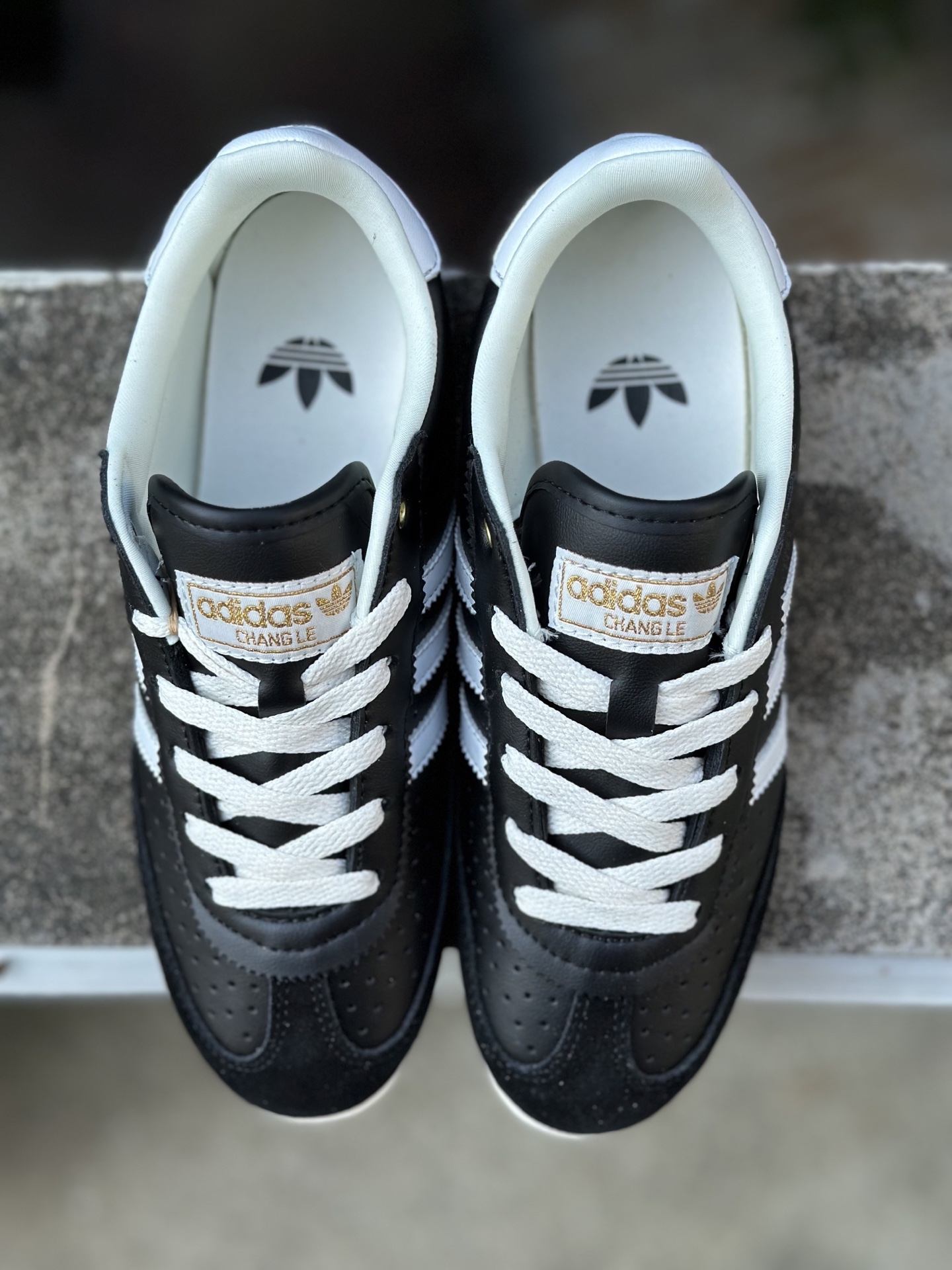 AD Originals JAPAN W 舒适百搭防滑耐磨低帮板鞋 黑白 KJ3960-Top High Quatity Cheap Sneakers Fashion Clothing Clothes Bags handbags Shoes of all Brand wholesale With The best Quality And Beautiful Price from China Factory Chinese suppliers wholesaler seller AD Originals JAPAN W 舒适百搭防滑耐磨低帮板鞋 黑白 KJ3960