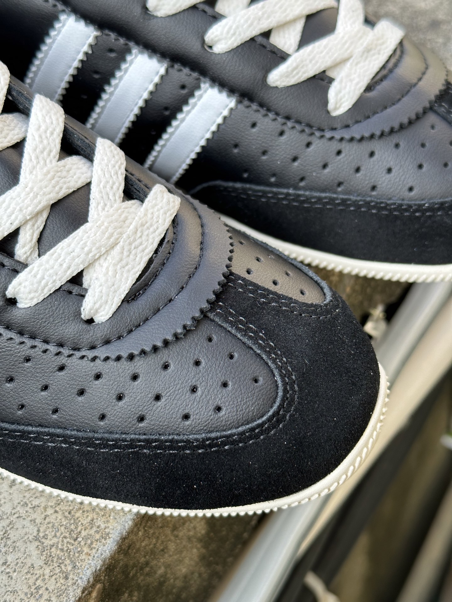 AD Originals JAPAN W 舒适百搭防滑耐磨低帮板鞋 黑白 KJ3960-Top High Quatity Cheap Sneakers Fashion Clothing Clothes Bags handbags Shoes of all Brand wholesale With The best Quality And Beautiful Price from China Factory Chinese suppliers wholesaler seller AD Originals JAPAN W 舒适百搭防滑耐磨低帮板鞋 黑白 KJ3960