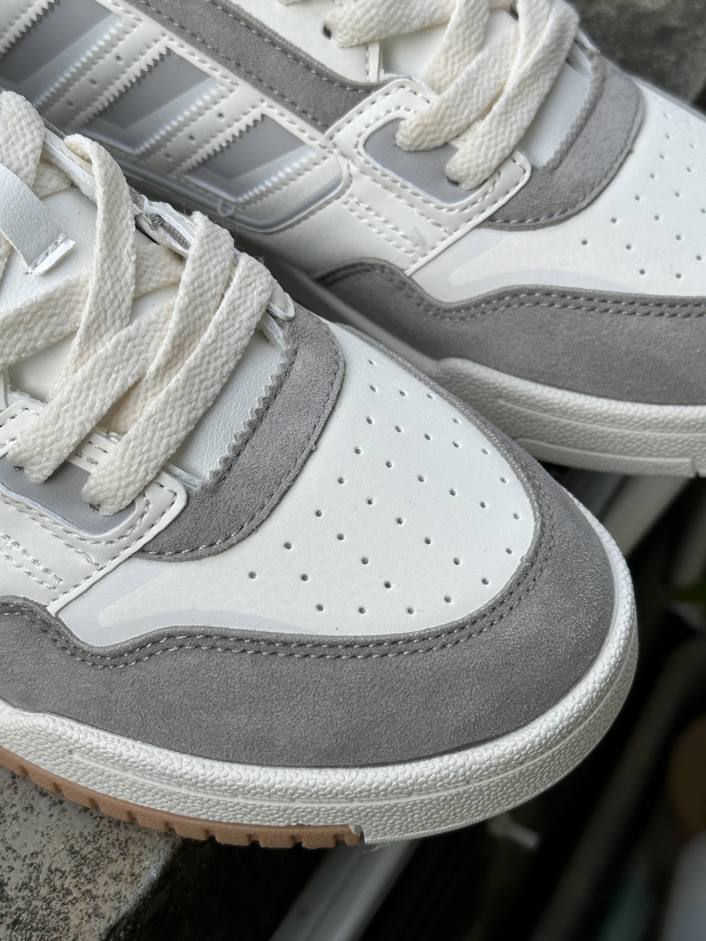 adidas originals Drop Step 2.0 舒适贴合 低帮 板鞋 男女同款 亮白色 KI3415-Top High Quatity Cheap Sneakers Fashion Clothing Clothes Bags handbags Shoes of all Brand wholesale With The best Quality And Beautiful Price from China Factory Chinese suppliers wholesaler seller adidas originals Drop Step 2.0 舒适贴合 低帮 板鞋 男女同款 亮白色 KI3415