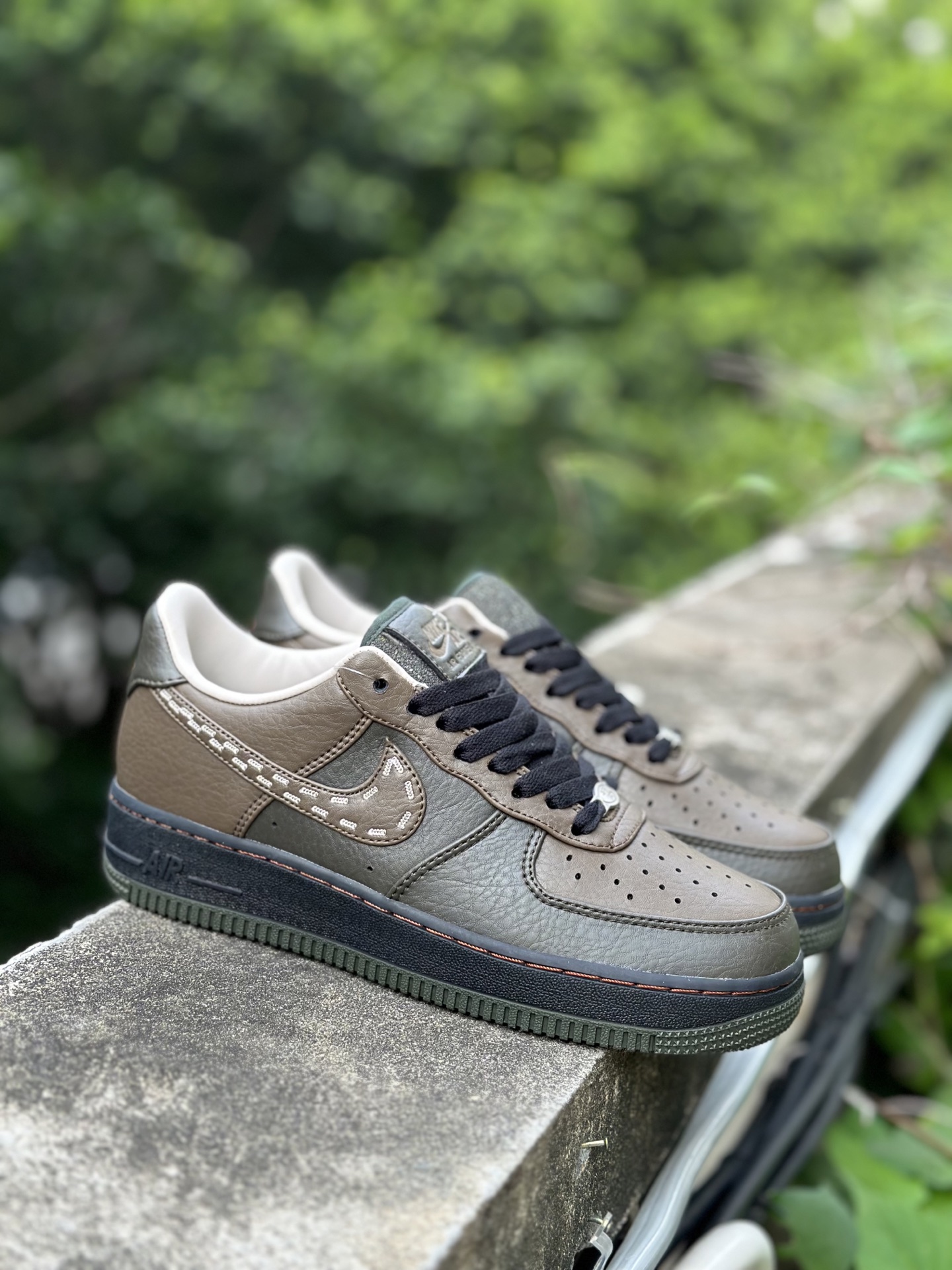 Nike Air Force 1 Low 空军一号低帮休闲运动板鞋 IQ1122-320 棕绿