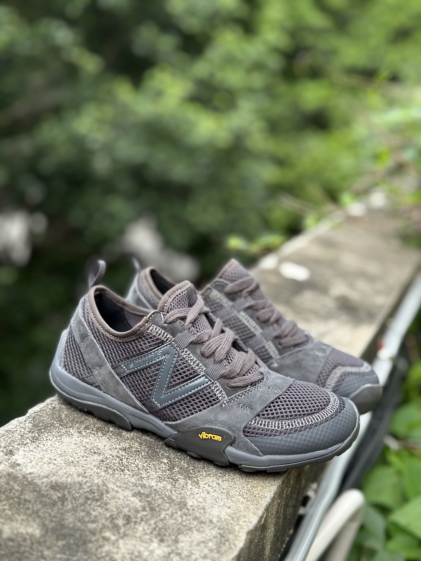New Balance MT10O 网布皮革 MT10O 舒适百搭 低帮 生活休闲鞋 男女同款 碳黑 货号:MT100AC
