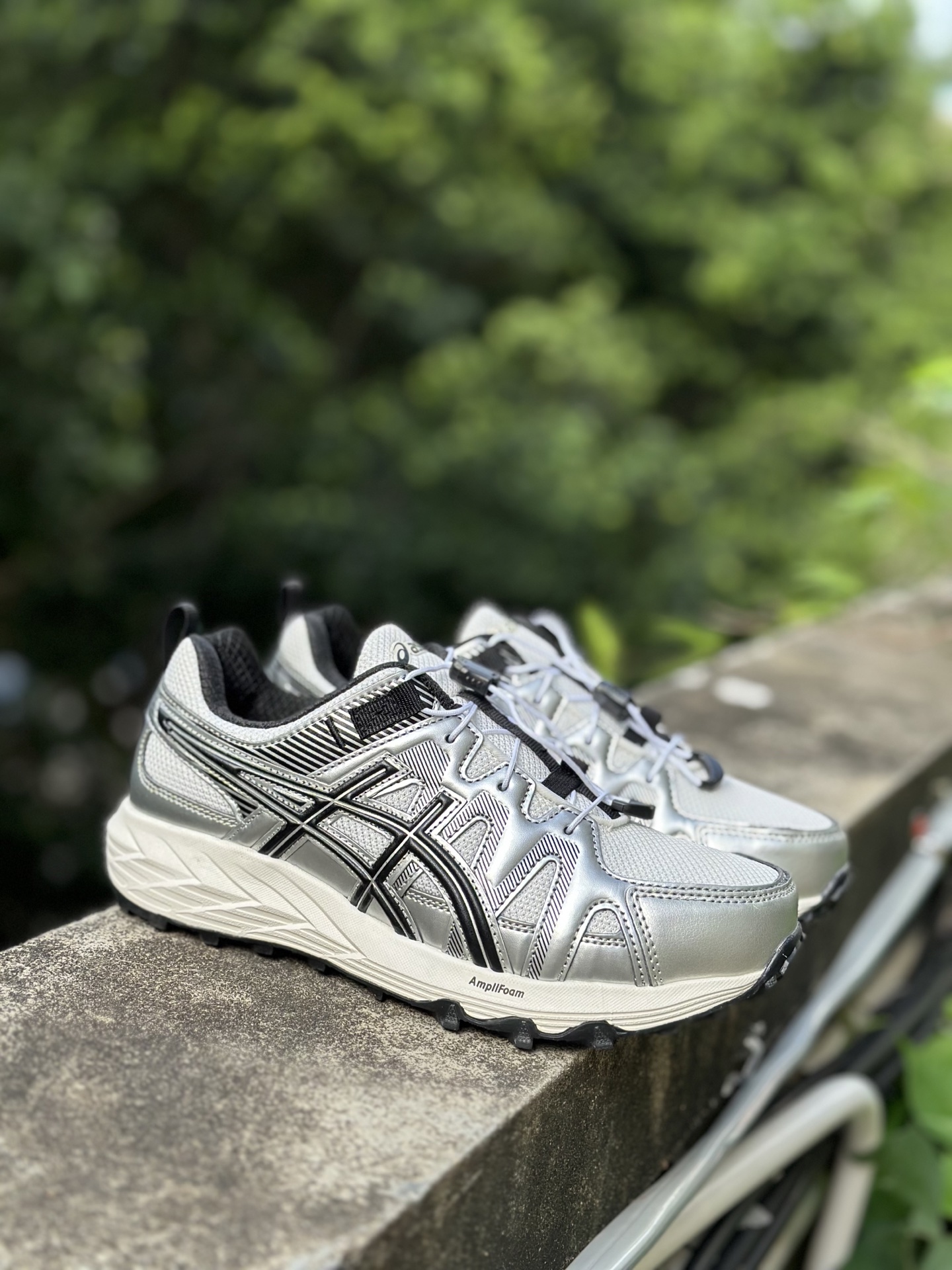 ASICS GEL-SONOMA FE 运动舒适Y2K复古 网布织物耐磨透气 低帮 休闲越野城市通勤跑步鞋 白银 货号: 1011B999-020