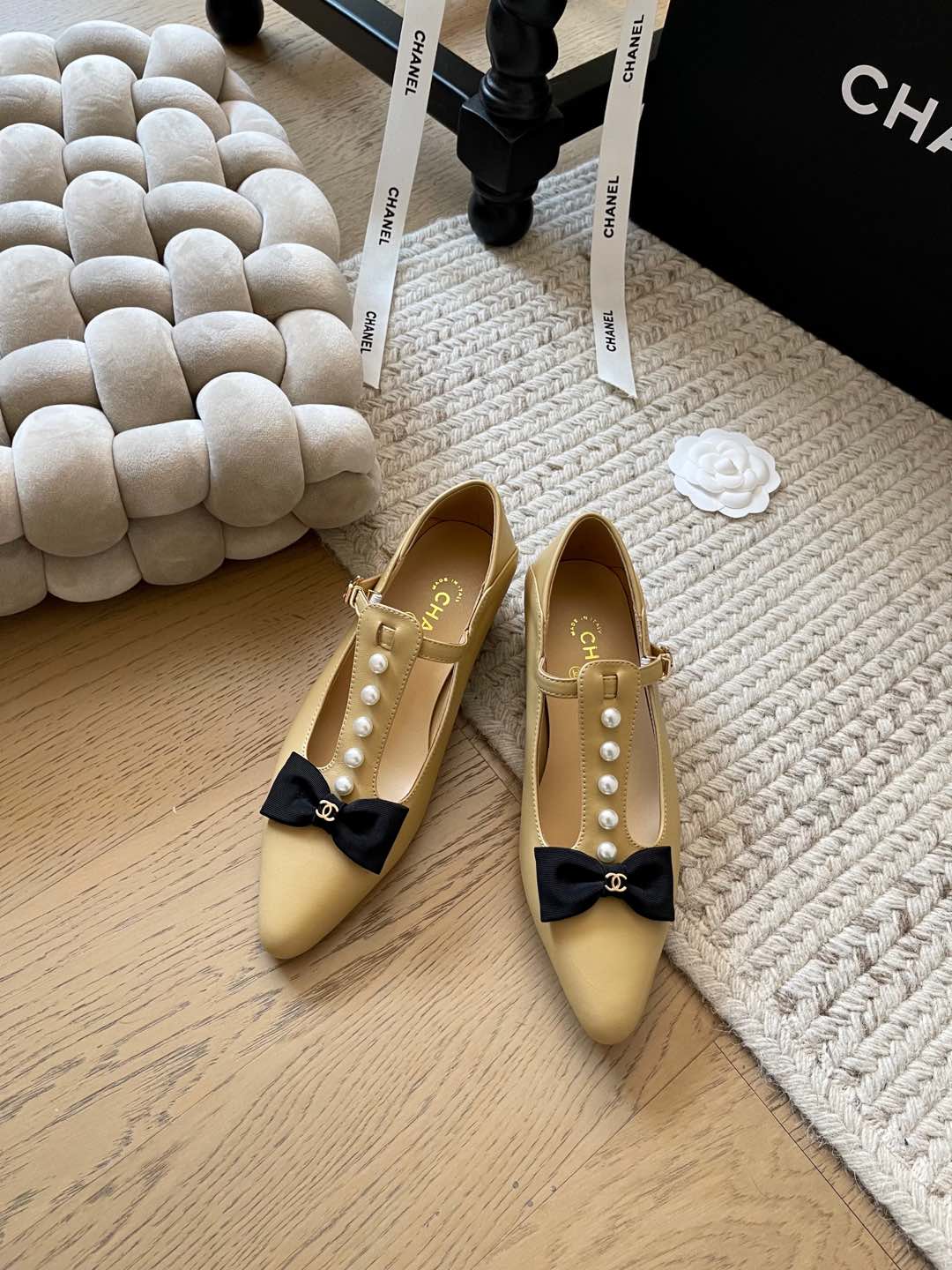 NO:164588,Chanel 25C early spring new style bow Mary Jane single shoes!  Top version!  Original lambskin inner sheepskin genuine leather bottom 3cm heel height, comfortable and unscrupulous feet. 34-41 Customized, no return or replacement, Mary Jane, chanel, mary jane, sheepskin19860909Chanel 25C早春新款蝴蝶结玛丽珍单鞋！ 顶级版本！ 原版小羊皮 内里羊皮 真皮底 3cm 跟高 上脚很舒服不磨脚 码数34-41 定制不退不换,玛丽珍,chanel,mary jane,sheepskin,Women's Shoes