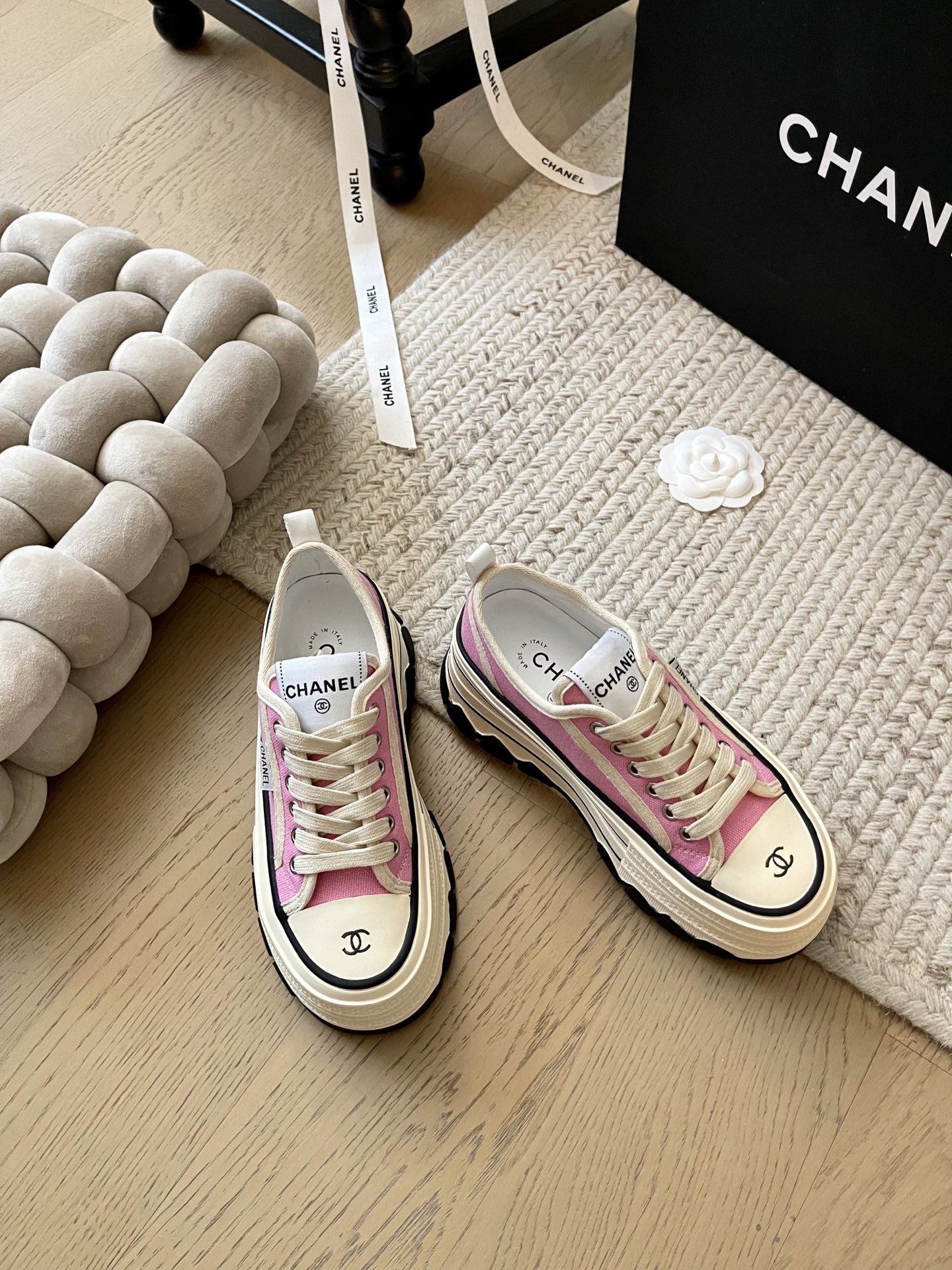 NO:165783,Chanel's new thick-soled cookie shoes collection!  Top version!  Thick sole design to increase height and slimness 8cm to increase height, canvas upper lining cowhide original combination sole size 34-41 Customized non-return or replacement, casual shoes/sports shoes, chanel, sneakers, cowhide19860909Chanel 新款厚底饼干鞋系列！ 顶级版本！厚底设计增高显瘦 8cm增高 鞋面帆布 内里牛皮 原版组合大底 码数34-41 定制不退不换,休闲鞋/运动鞋,chanel,sneakers,cowhide,Women's Shoes