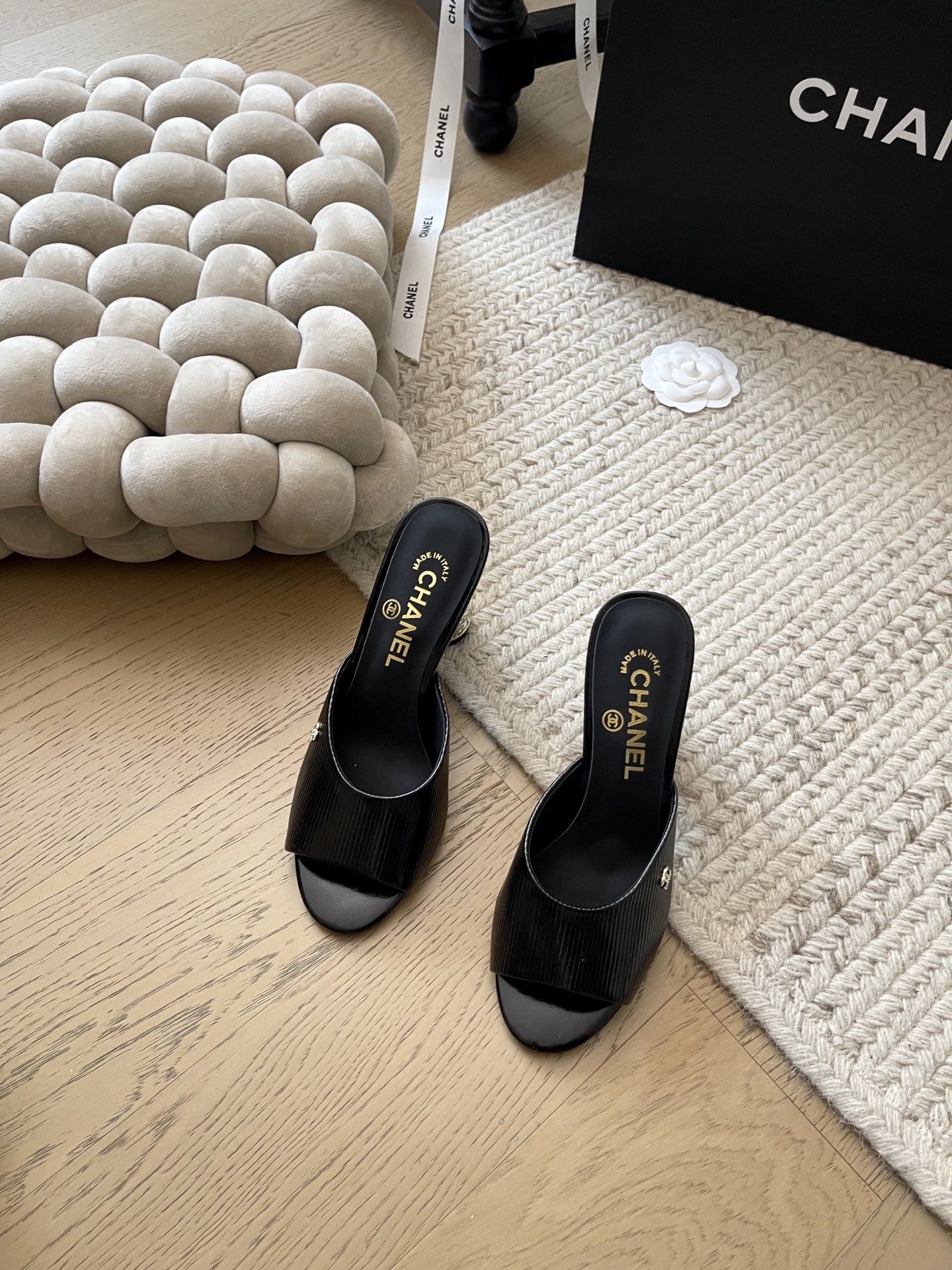 NO:235425,Chanel 25C early spring new thick heel sandals series!  Top version!  Full series of sheepskin upper inner leather sole 8cm height increase Size 34-41 Customized non-return or replacement, slippers, chanel, sandals, slippers, sheepskin, Leather soles19860909Chanel 25C早春新款粗跟凉鞋系列！ 顶级版本！全系列发售 鞋面内里羊皮 真皮大底 8cm增高 码数34-41 定制不退不换,拖鞋,chanel,sandals,slippers,sheepskin,Leather soles,Women's Shoes