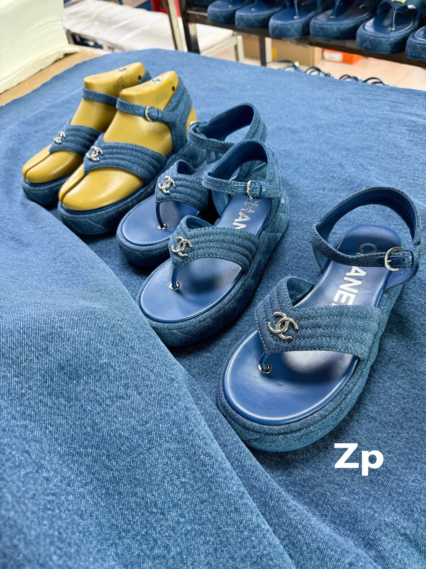 NO:235401,Top version!  Look at it with high quality, split toe shoes19860909顶级版本！要高品质的看过来,分趾鞋,Women's Shoes