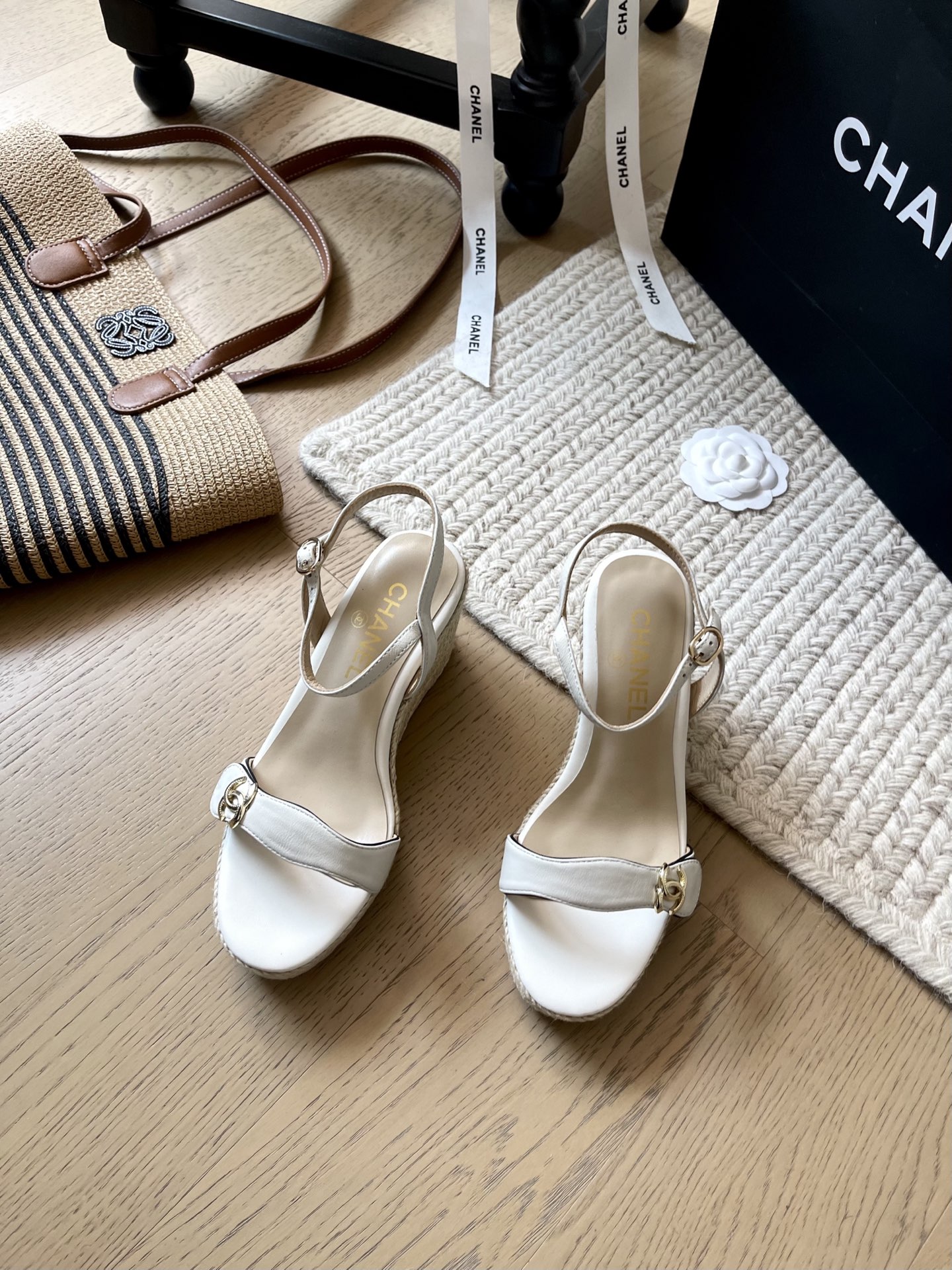 NO:257585,Chanel 25c early spring new style sponge cake bottom sandals!  Top version!  First sale, upper braided footbed sheepskin original rubber outsole water table 3cm heel 8cm size 34-41 custom non-return or replacement, sandals, chanel, sandals, sheepskin19860909Chanel 25c早春新款松糕底凉鞋！ 顶级版本！抢先发售 鞋面编织 垫脚羊皮 原版橡胶大底 水台3cm 后跟8cm 码数34-41 定制不退不换,凉鞋,chanel,sandals,sheepskin,Women's Shoes