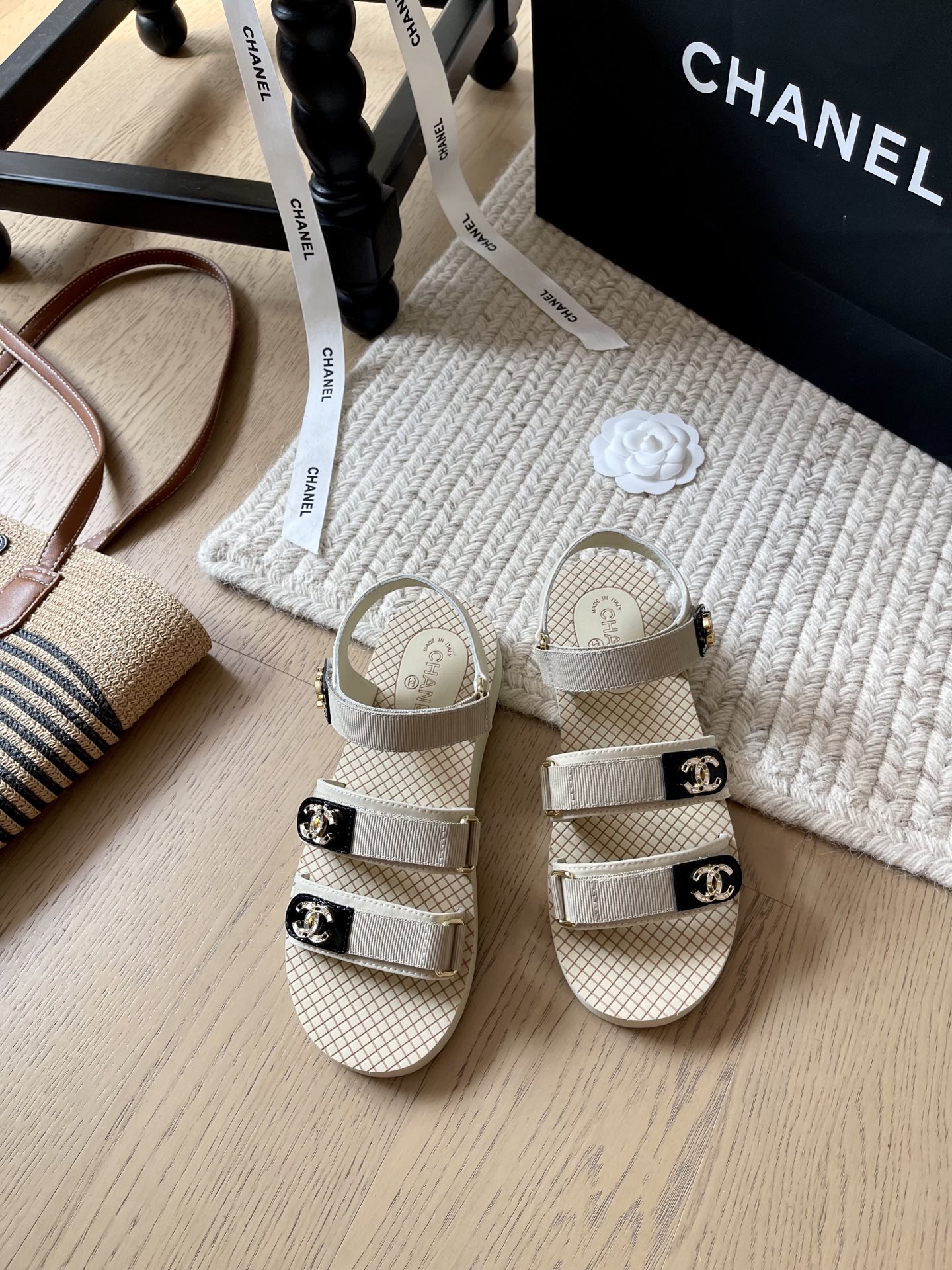 NO:416136,Chanel 25K spring and summer new Velcro beach sandals!  Top version!  First sale Original custom fabric foamed sole heel height 3cm size 34-41 Customized non-return or replacement, sandals, chanel, sandals19860909Chanel 25K春夏新款魔术贴沙滩凉鞋！ 顶级版本！抢先发售 原版定制面料 发泡大底 跟高3cm 码数34-41 定制不退不换,凉鞋,chanel,sandals,Women's Shoes