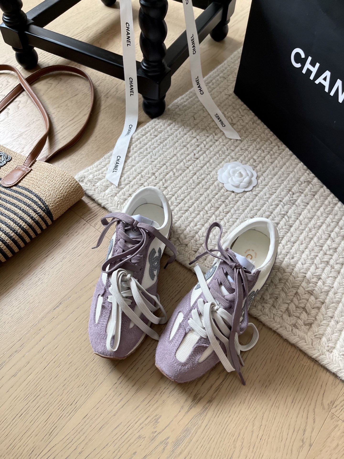 NO:416138,Chanel 25C Spring and Summer New Sports Shoes Top Version!  On sale in stock, very light, very comfortable to wear, never tired after walking for a day, upper velvet canvas, footbed sheepskin, original outsole, size 34-41, customized, no return or replacement, casual shoes/sports shoes, chanel, sneakers, sheepskin19860909Chanel 25C春夏新款运动鞋 顶级版本！现货发售 非常轻盈 上脚非常舒服 暴走一天都不累 鞋面反绒帆布 垫脚羊皮 原版大底 码数34-41 定制不退不换,休闲鞋/运动鞋,chanel,sneakers,sheepskin,Women's Shoes