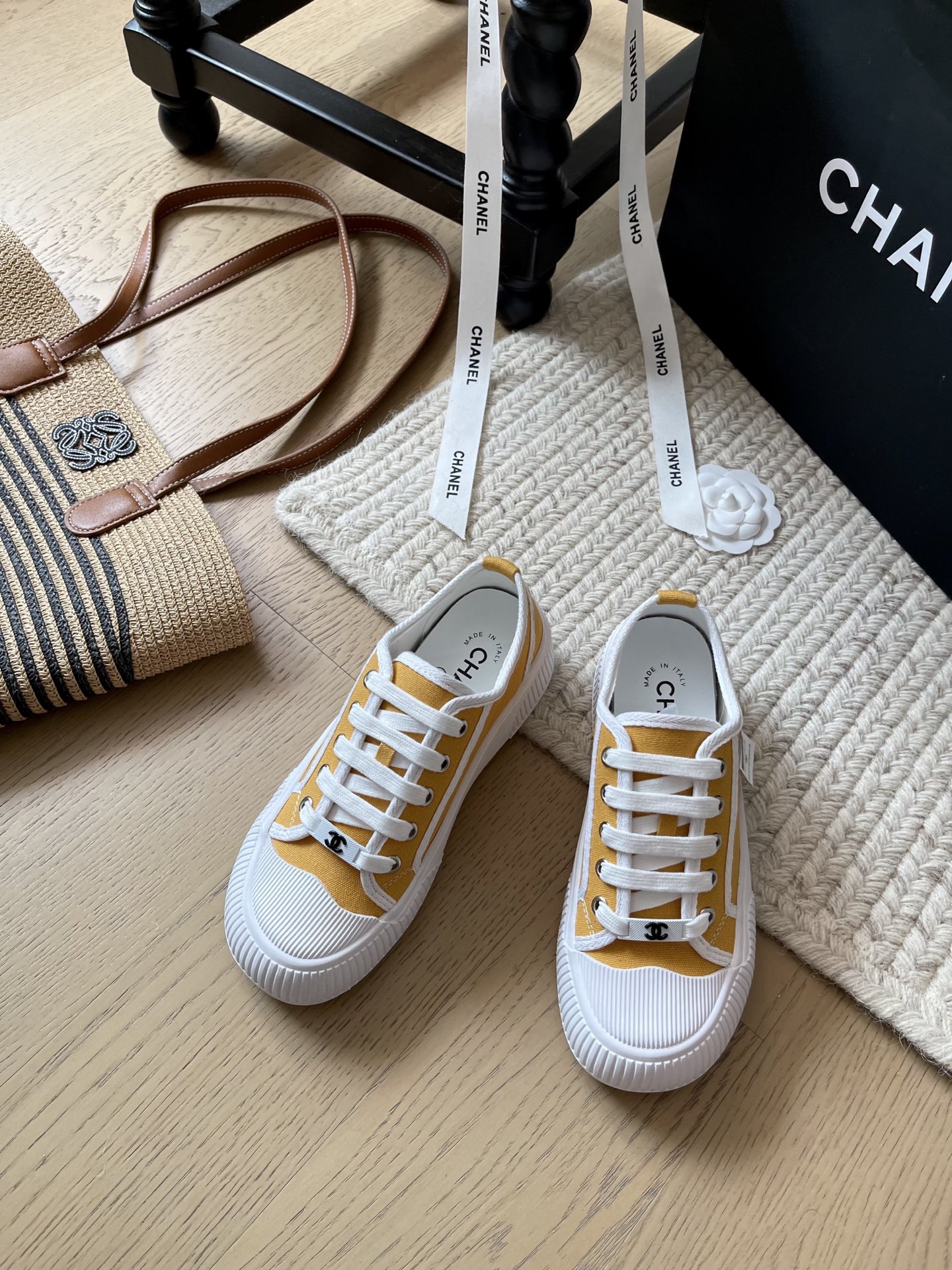 NO:247863,Chanel 25c early spring new thick-soled canvas white shoes!  Top version!  Get ready for sale, high-density canvas upper, footbed sheepskin, rubber outsole, size 34-41, custom-made, no return or replacement, casual shoes/sports shoes, chanel, sneakers, sheepskin19860909Chanel 25c早春新款厚底帆布小白鞋！ 顶级版本！抢先发售 鞋面高密度帆布 垫脚羊皮 橡胶大底 码数34-41 定制不退不换,休闲鞋/运动鞋,chanel,sneakers,sheepskin,Women's Shoes