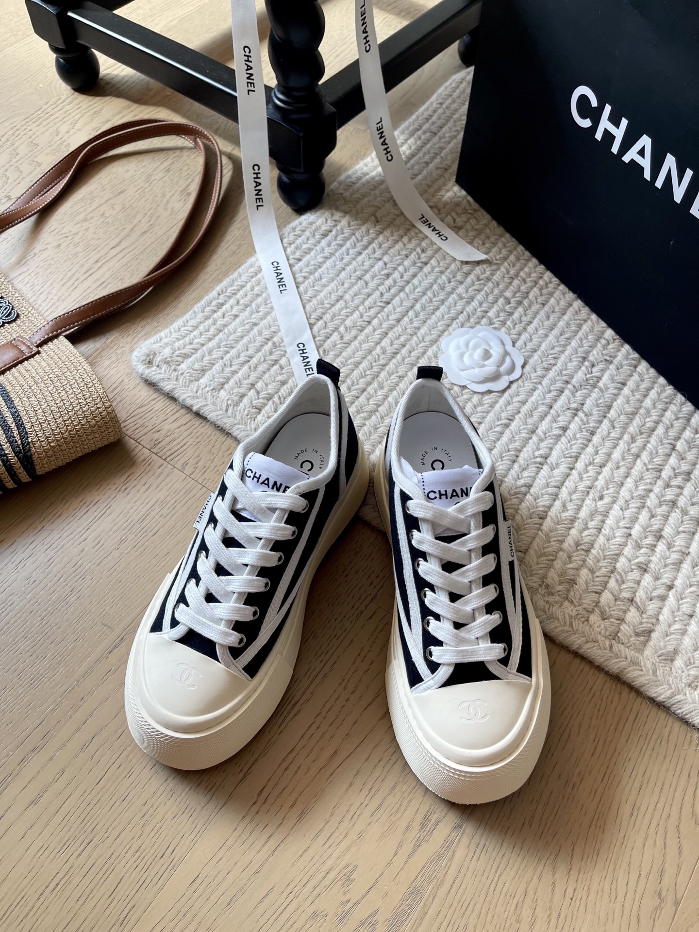 NO:240520,Chanel 25C early spring new thick-soled white shoes!  Top version!  First sale, upper canvas, TPU outsole, non-ordinary version, rubber outsole, size 35-40, customized, no return or replacement, casual shoes/sports, chanel, sneakers19860909Chanel 25C早春新款厚底小白鞋！ 顶级版本！抢先发售 鞋面帆布 TPU大底 非普通版本橡胶大底 码数35-40 定制不退不换,休闲鞋/运动鞋,chanel,sneakers,Women's Shoes