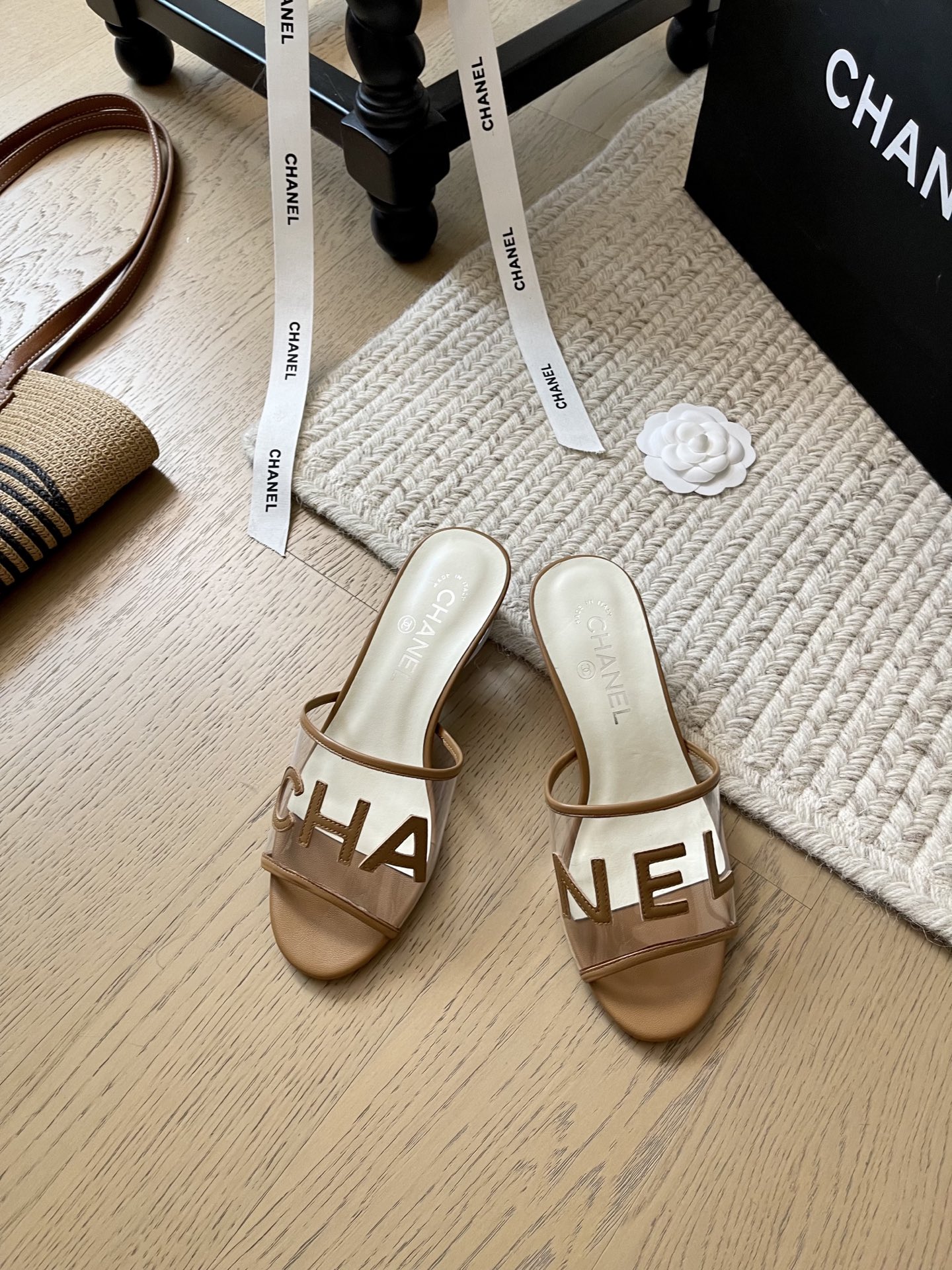 NO:245799,Chanel 25P early spring new high heel slippers!  Top version!  First sale 5cm height-enhanced pvc upper foot pad enhancement genuine leather outsole size 35-40 Customized non-return or replacement, slippers, chanel, slippers, Leather soles19860909Chanel 25P早春新款高跟拖鞋！ 顶级版本！抢先发售 5cm增高 pvc鞋面 垫脚增强 真皮大底 码数35-40 定制不退不换,拖鞋,chanel,slippers,Leather soles,Women's Shoes