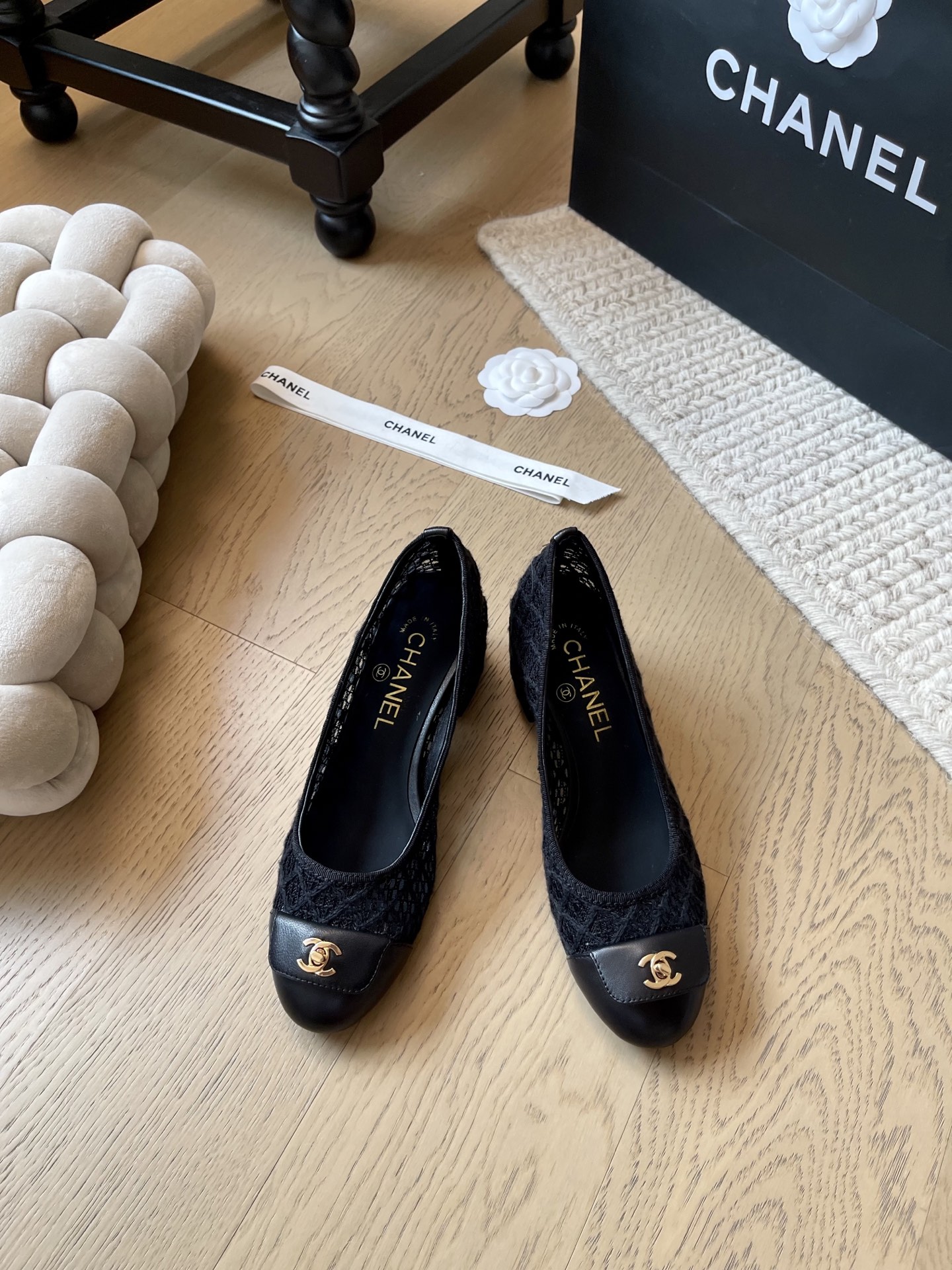 NO:416213,Chanel 25A new schoolbag fastener mesh single shoe series!  Top version!  First sale Customized upper fabric, footbed sheepskin, genuine leather sole, size 34-41 '34 40 41 Customized non-return and exchange', single shoes, chanel, sheepskin19860909Chanel 25A新款书包扣网格单鞋系列！ 顶级版本！抢先发售 鞋面定制面料 垫脚羊皮 真皮底 码数34-41 「34 40 41定制不退换」,单鞋,chanel,sheepskin,Women's Shoes