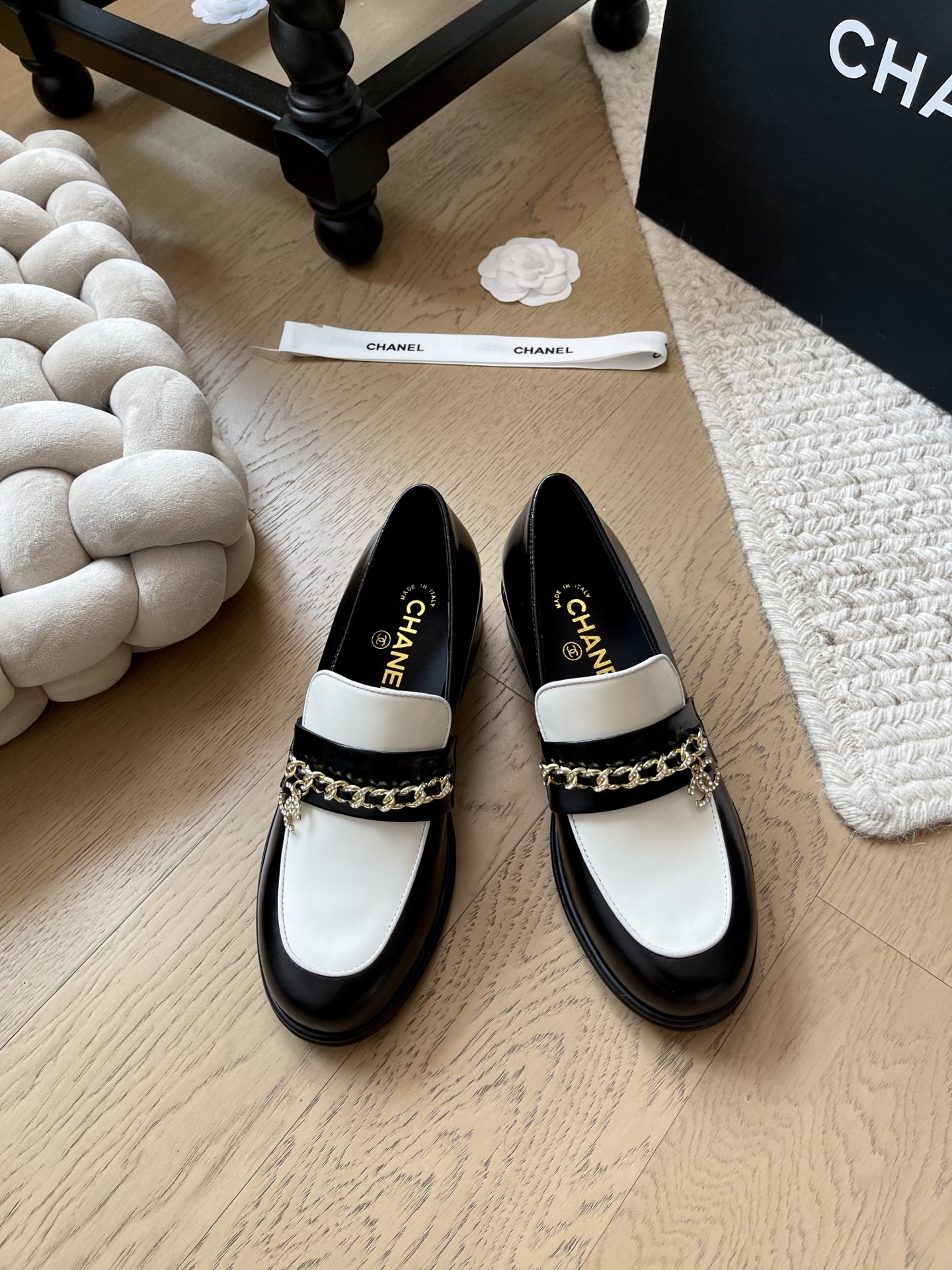 NO:448846,Chanel 25K new thick-soled loafers top version!  First sale, cowhide upper, sheepskin, genuine leather outsole, size 34-41 '34 40 41 custom-made, non-return and exchange', loafers, chanel, loafers, cowhide, sheepskin, Leather soles19860909Chanel 25K新款厚底乐福鞋 顶级版本！抢先发售 鞋面牛皮 内里羊皮 真皮大底 码数34-41 「34 40 41定制不退换」,乐福鞋,chanel,loafers,cowhide,sheepskin,Leather soles,Women's Shoes