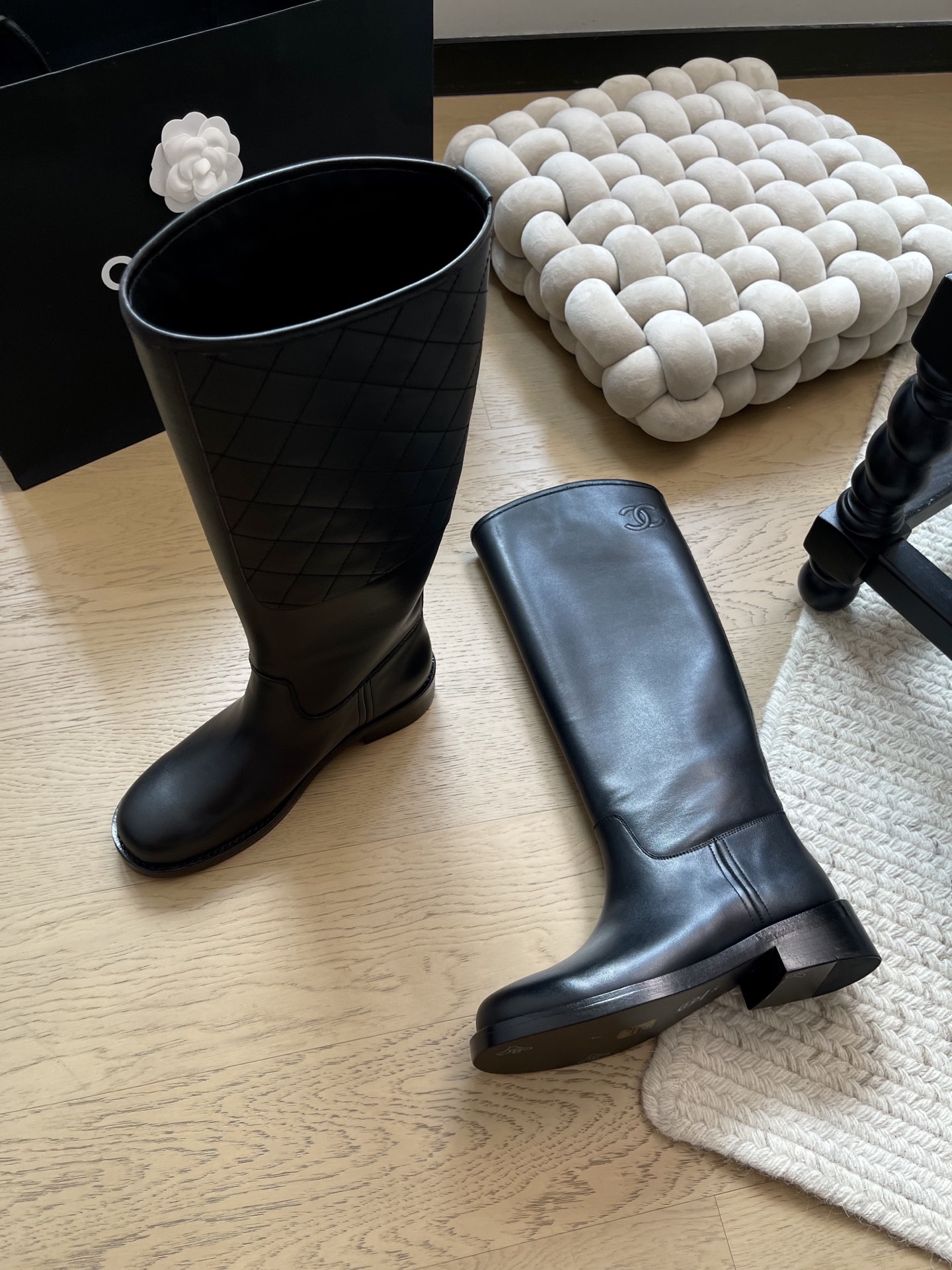 NO:559908,Chanel 25K classic knight boots!  Top version!  Early release, cowhide lining on upper, original leather outsole!  Size 35-40 '40 non-refundable', boots, chanel, boots, cowhide, Leather soles19860909Chanel 25K 经典骑士长靴！ 顶级版本！抢先发售 鞋面内里牛皮,原版真皮大底！ 码数35-40 「40不退换」,靴子,chanel,boots,cowhide,Leather soles,Women's Shoes
