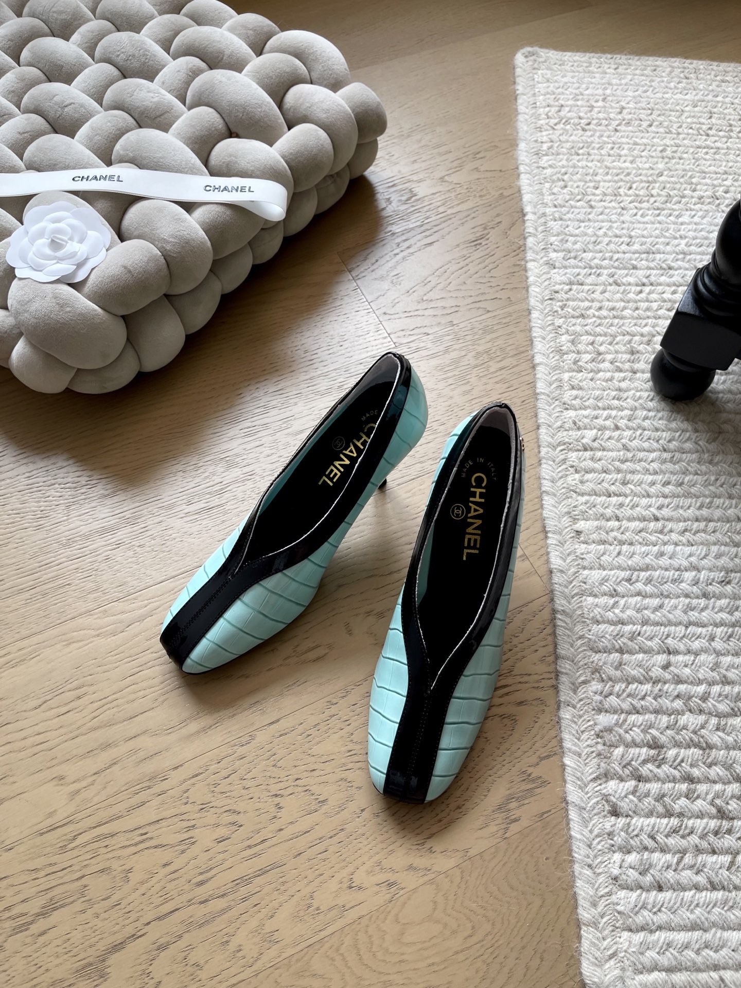 NO:653321,Chanel 25K new crocodile pattern series high heels top version!  Early sale, private model hardware, genuine leather outsole, upper cowhide, inner sheepskin, code number 34-41 '34 40 41 customized, non-returnable, non-exchangeable', high-heeled shoes, chanel, high heels, cowhide, sheepskin, Leather soles19860909Chanel 25K新款鳄鱼纹系列高跟鞋 顶级版本！抢先发售 私模五金 真皮大底 鞋面牛皮 内里羊皮 码数34-41 「34 40 41定制不退不换」,高跟鞋单鞋,chanel,high heels,cowhide,sheepskin,Leather soles,Women's Shoes