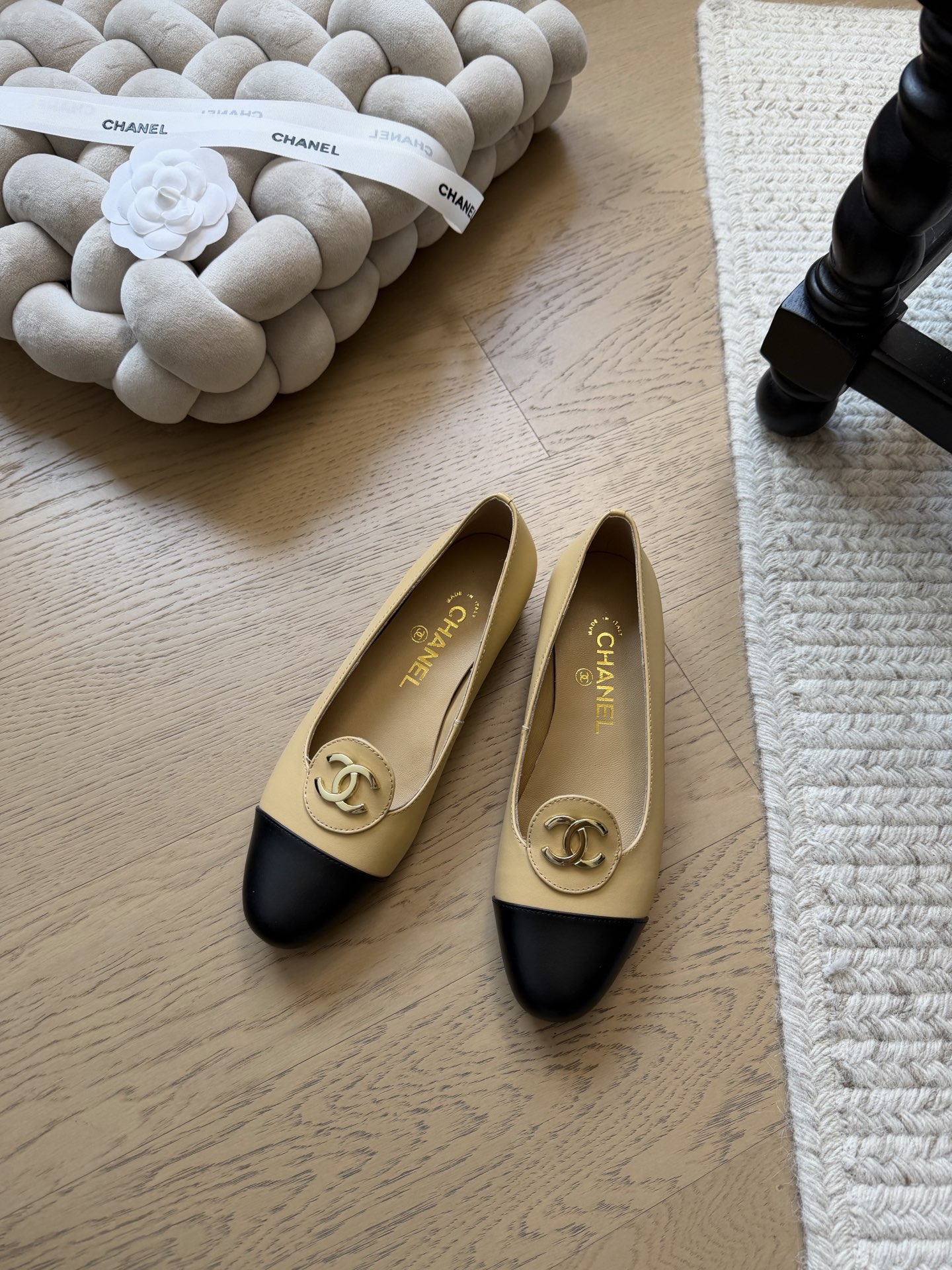 NO:681540,Chanel 25k new flat shoes top version!  Early sale, cowhide upper, sheepskin lining, original outsole. Size 37-41 '34 40 41 customized, non-returnable', single shoes, chanel, cowhide, sheepskin19860909Chanel 25k 新款平底单鞋 顶级版本！抢先发售 鞋面牛皮 内里垫脚羊皮 原版大底. 码数37-41 「34 40 41定制不退换」,单鞋,chanel,cowhide,sheepskin,Women's Shoes