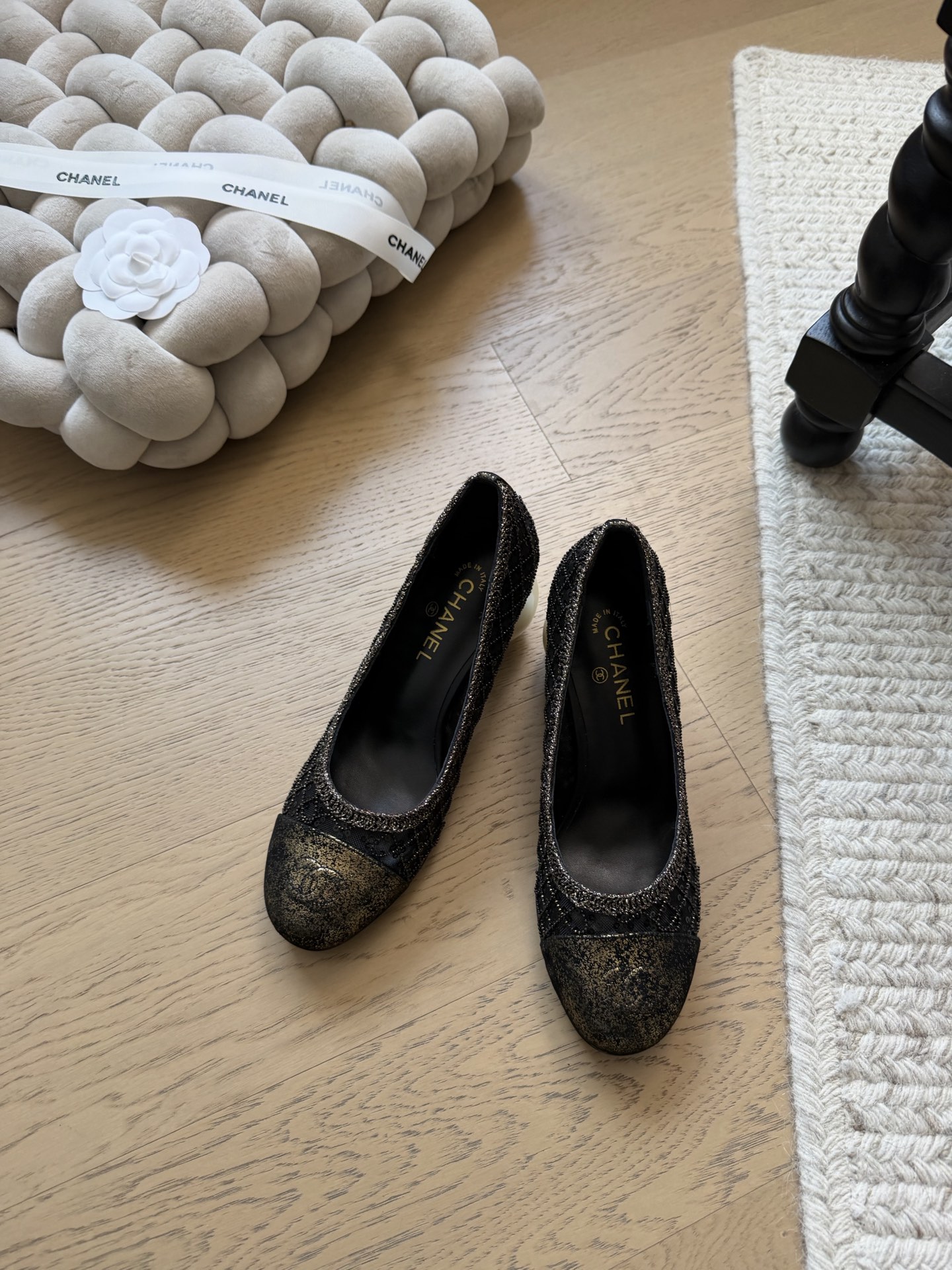 NO:681553,Chanel 25k new pearl Mary Jane shoes, top version?  Early release, mesh upper, sheepskin lining, genuine leather outsole, size 34-41 '34 40 41 customization is non-returnable', boots and shoes, chanel, boots, mary jane, sheepskin, Leather soles19860909Chanel 25k新款珍珠玛丽珍单鞋 顶级版本？抢先发售 鞋面网纱 内里羊皮 真皮大底 码数34-41 「34 40 41定制不退换」,靴子单鞋,chanel,boots,mary jane,sheepskin,Leather soles,Women's Shoes