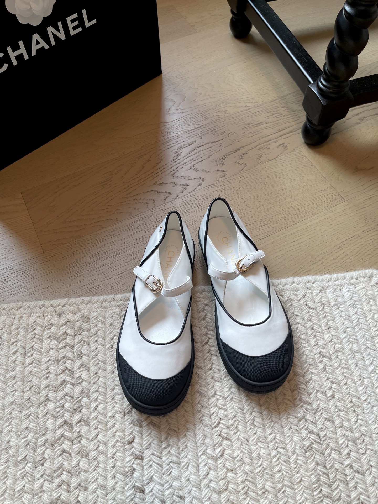 NO:819146,Chanel's new Mary Jane shoes, the top version!  Sheepskin lining, original outsole, code number 34-41 '34 40 41 customized, non-refundable and non-exchangeable', Mary Jane, chanel, mary jane, sheepskin19860909Chanel 新款玛丽珍单鞋 顶级版本！ 内里羊皮 原版大底 码数34-41「34 40 41定制不退不换」,玛丽珍,chanel,mary jane,sheepskin,Women's Shoes