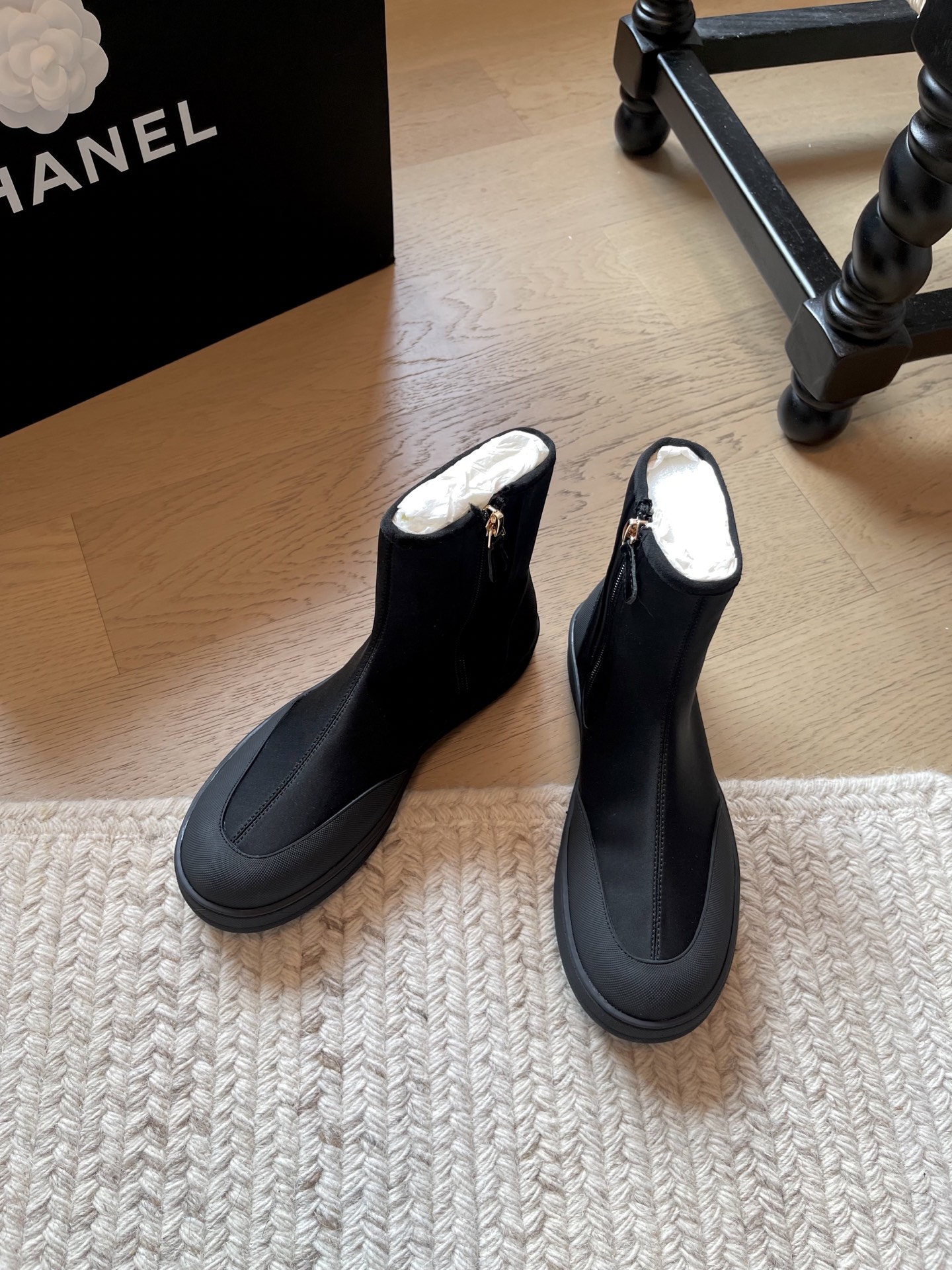 NO:819225,Chanel's new thick-soled short boots, the top version!  Upper cowhide with space cloth, lining sheepskin, original non-slip outsole, size 34-41 '34 40 41 customized, non-returnable, non-exchangeable', boots, chanel, boots, cowhide, sheepskin19860909Chanel 新款厚底短靴 顶级版本！ 鞋面牛皮配太空布 内里羊皮 原版防滑大底 码数34-41「34 40 41定制不退不换」,靴子,chanel,boots,cowhide,sheepskin,Women's Shoes
